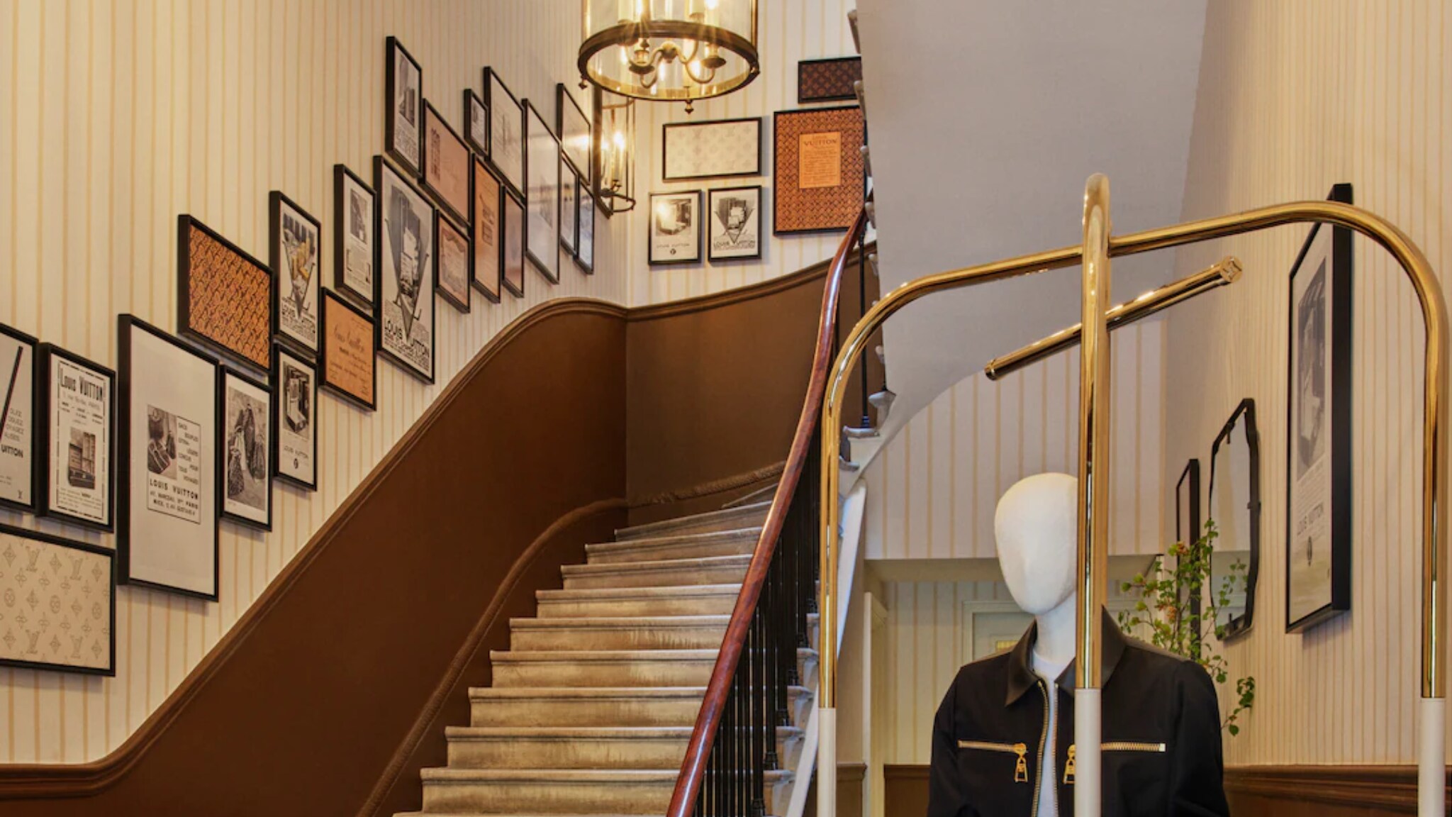 Louis Vuitton Hotel London - Pop Up Experience negozio - Regno Unito ...