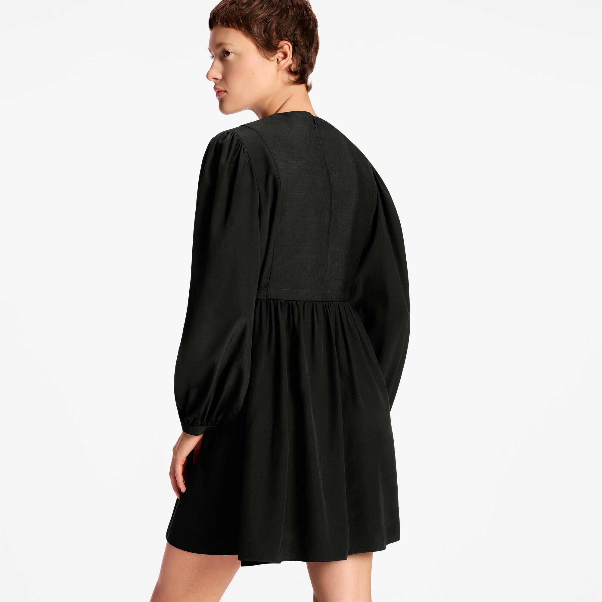 Abito a maniche lunghe con colletto decorato da borchie  Donna Abbigliamento Abiti | LOUIS VUITTON (Zoom prodotto)