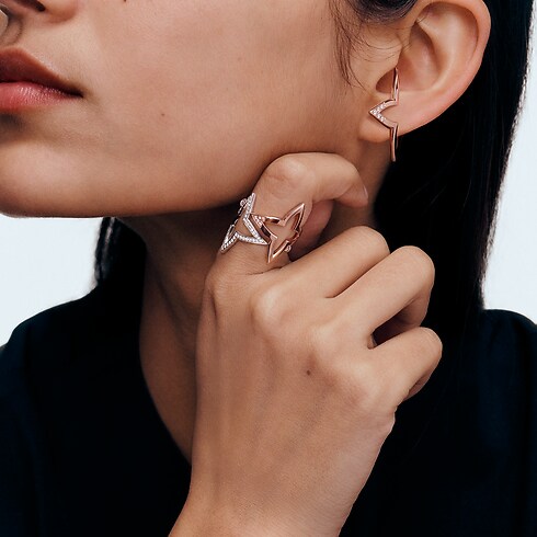 Anello aperto Ombre Blossom, oro bianco e diamanti Gioielli Categorie Anelli | LOUIS VUITTON (Zoom prodotto)