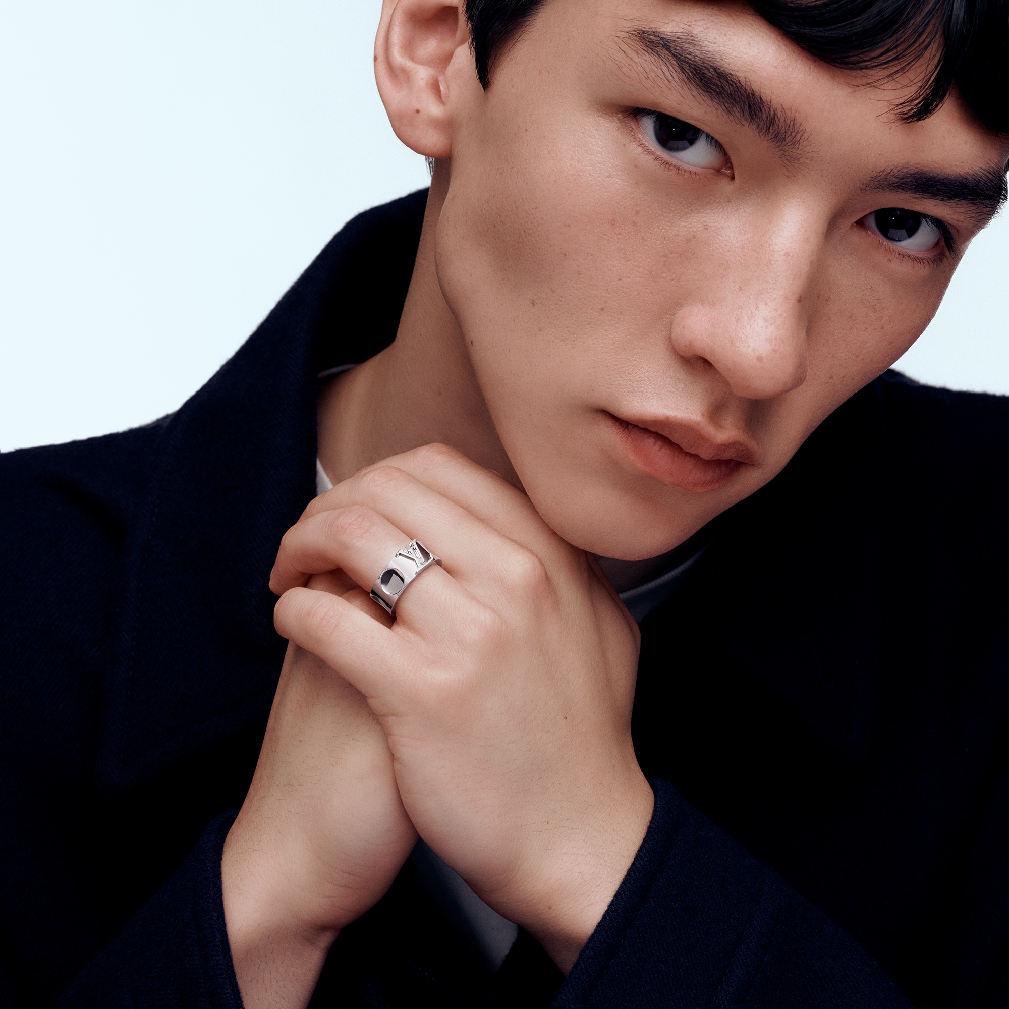 Anello Empreinte spesso, oro bianco  Gioielli Categorie Tutta la Gioielleria | LOUIS VUITTON (Zoom prodotto)