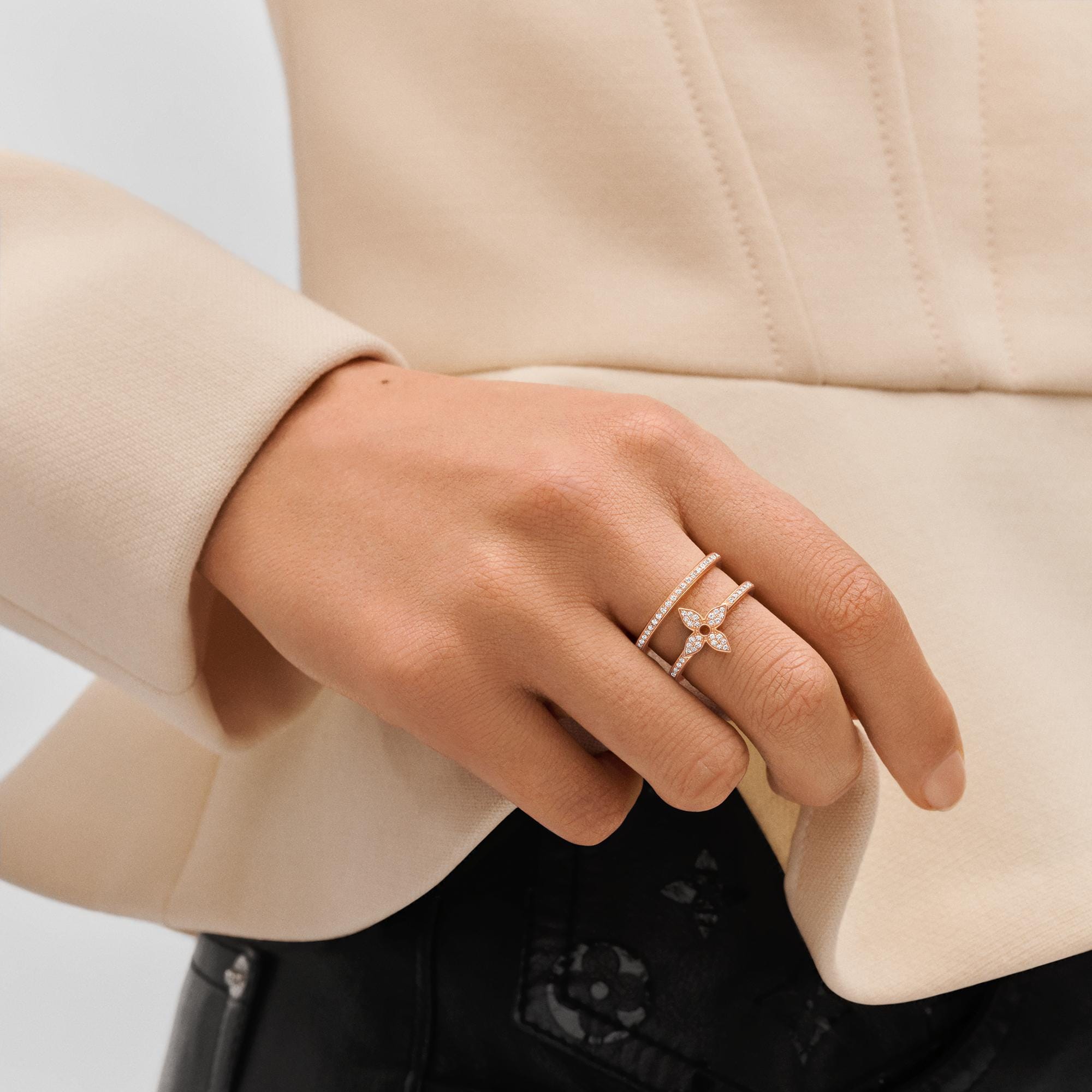 Anello Idylle Blossom a doppio filo, oro rosa e diamanti  Gioielli Categorie Tutta la Gioielleria | LOUIS VUITTON (Zoom prodotto)