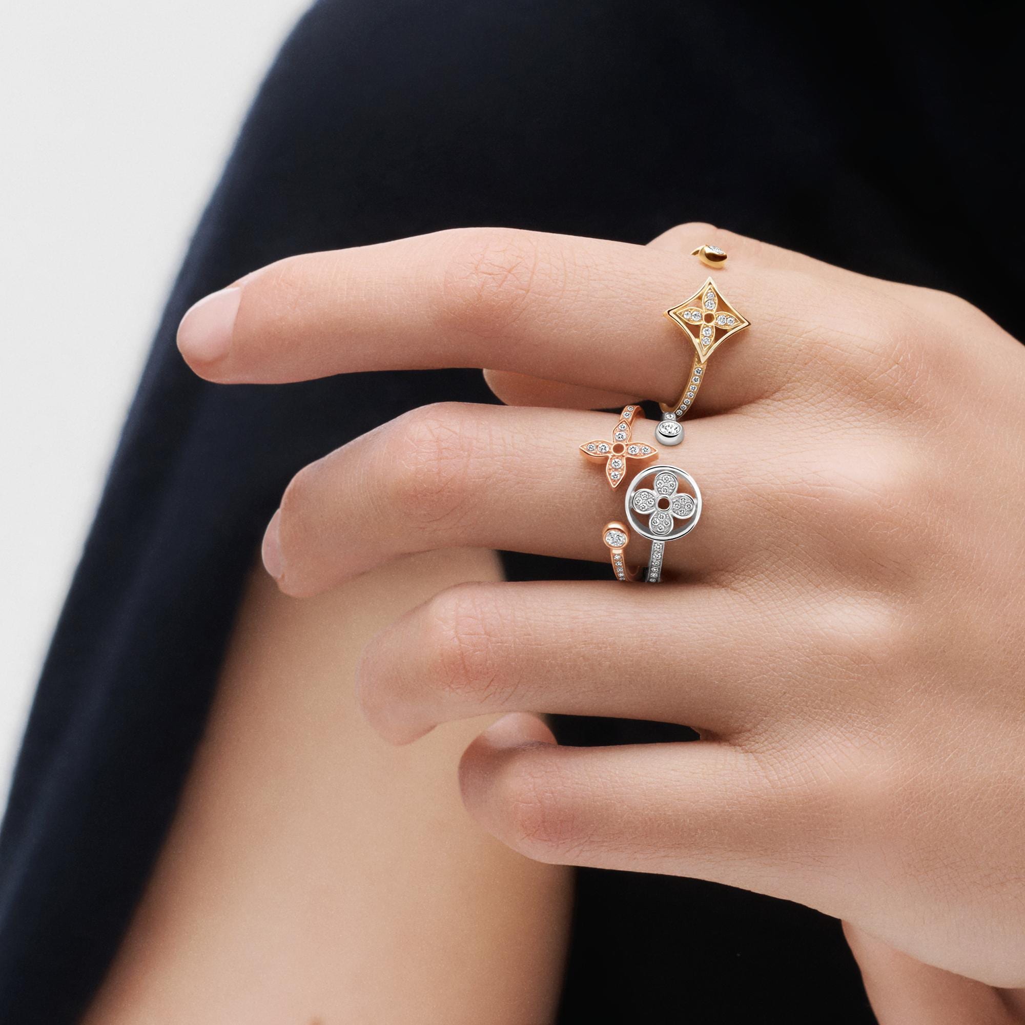 Anello Idylle Blossom, oro giallo, bianco e rosa con diamanti  Gioielli Categorie Tutta la Gioielleria | LOUIS VUITTON (Zoom prodotto)