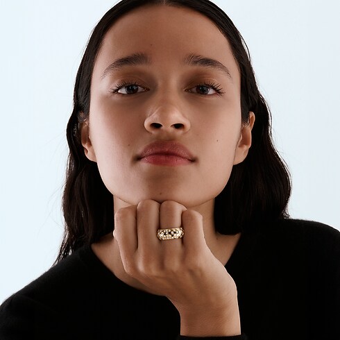 Anello Le Damier de Louis Vuitton, oro giallo e diamanti Gioielli Categorie Anelli | LOUIS VUITTON (Zoom prodotto)