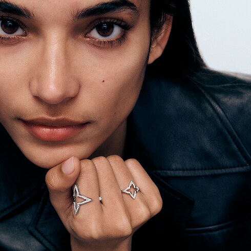 Anello Ombre Blossom, oro bianco e diamanti Gioielli Categorie Anelli | LOUIS VUITTON (Zoom prodotto)