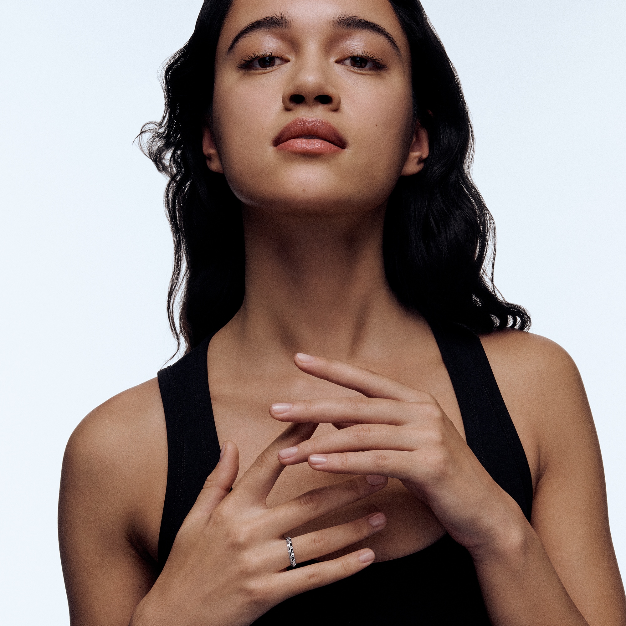 Anello piccolo Le Damier de Louis Vuitton, oro bianco e diamanti  Les Extraordinaires Gioielli Anelli | LOUIS VUITTON (Zoom prodotto)