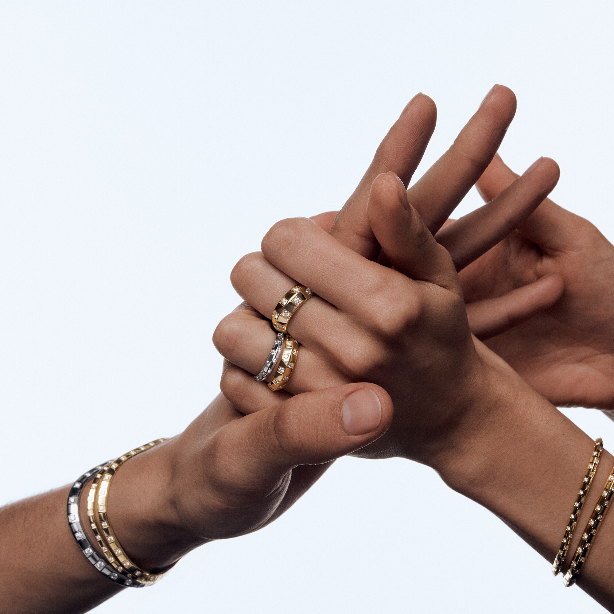 Anello piccolo Le Damier de Louis Vuitton, oro bianco e diamanti  Les Extraordinaires Gioielli Anelli | LOUIS VUITTON (Zoom prodotto)