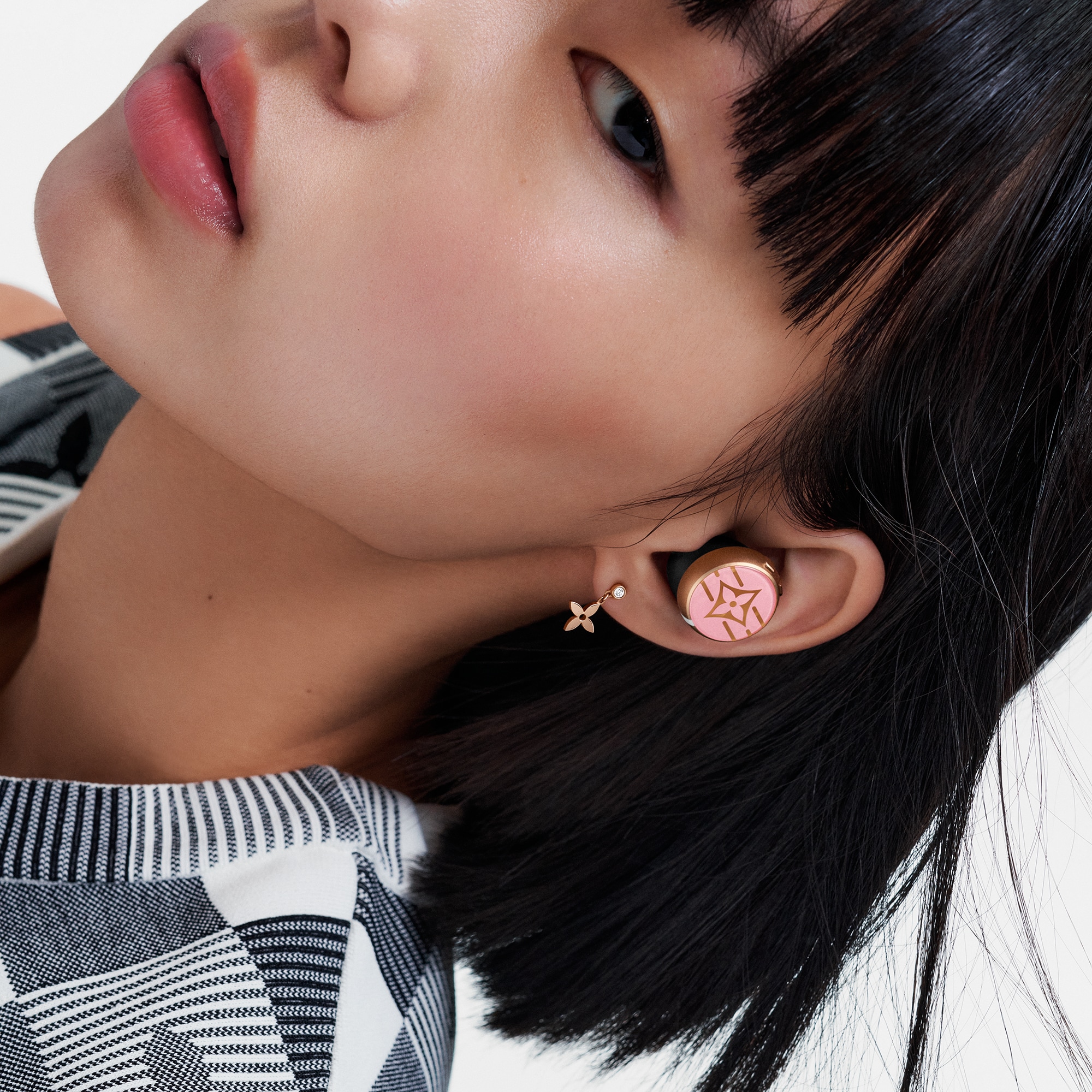 Auricolari Louis Vuitton Horizon Light Up - Rosa  Bauli, Viaggio e Casa Oggetti e Accessori High-tech Audio, Connected Watches e Accessori | LOUIS VUITTON (Zoom prodotto)
