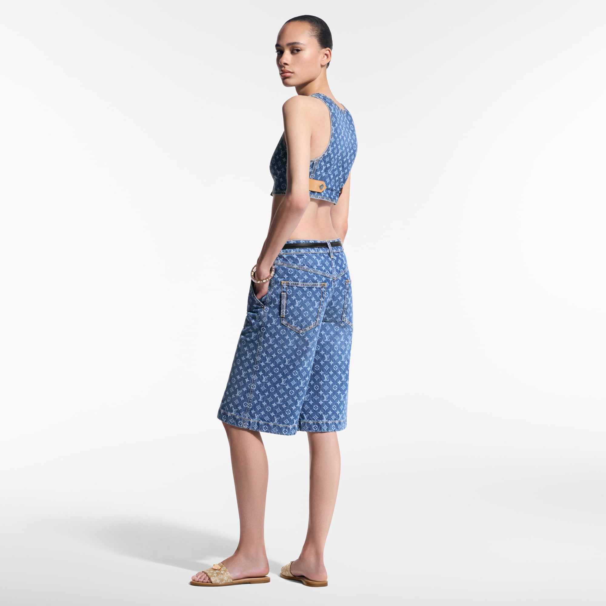 Bermuda in denim con motivo Monogram  Donna Abbigliamento Gonne e Shorts | LOUIS VUITTON (Zoom prodotto)