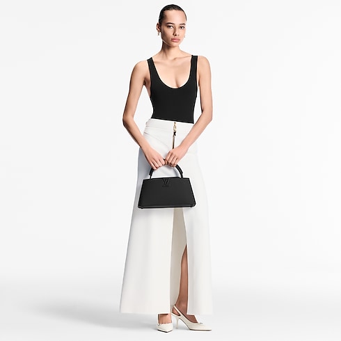 Borsa Capucines East-West MM Capucines Donna Borse da Donna Capucines | LOUIS VUITTON (Zoom prodotto)