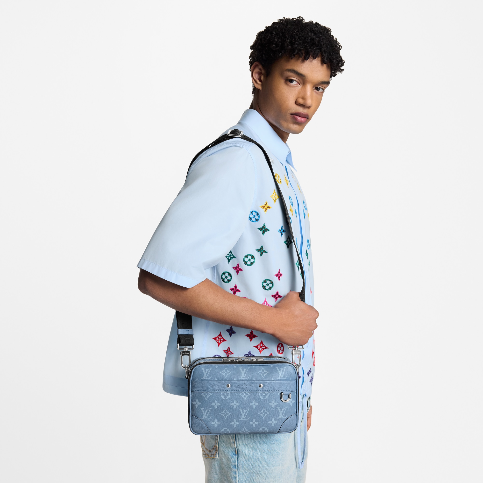 Borsa messenger Alpha Pelle Taigarama Borse e Piccola Pelletteria Borse da Donna Novità | LOUIS VUITTON (Zoom prodotto)