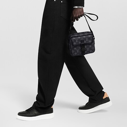 Borsa messenger Getaway Monogram Eclipse Uomo Borse da Uomo Tutte le borse | LOUIS VUITTON (Zoom prodotto)