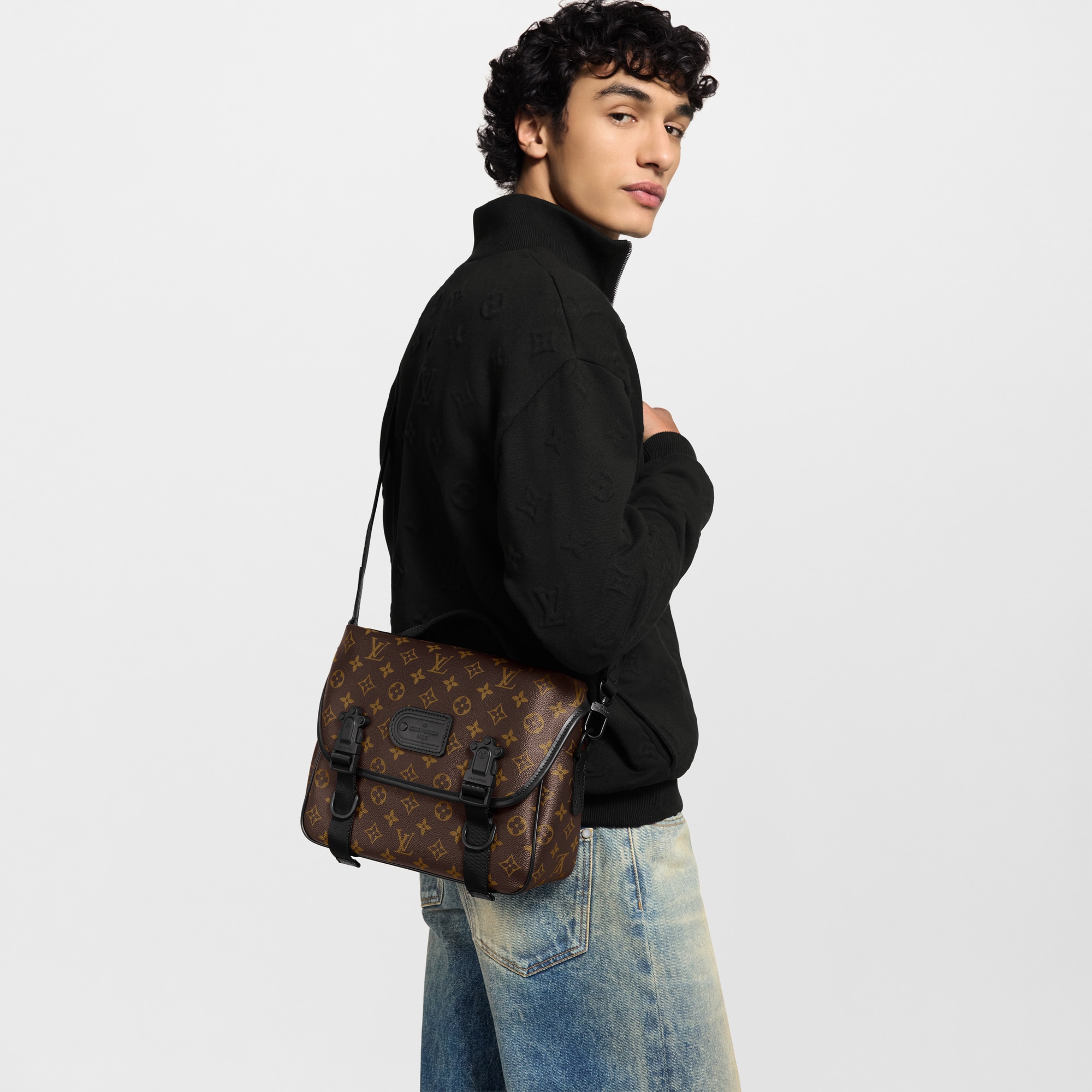 Borsa messenger LV Trail Tela Monogram Macassar Uomo Borse da Uomo Tutte le collezioni | LOUIS VUITTON (Zoom prodotto)
