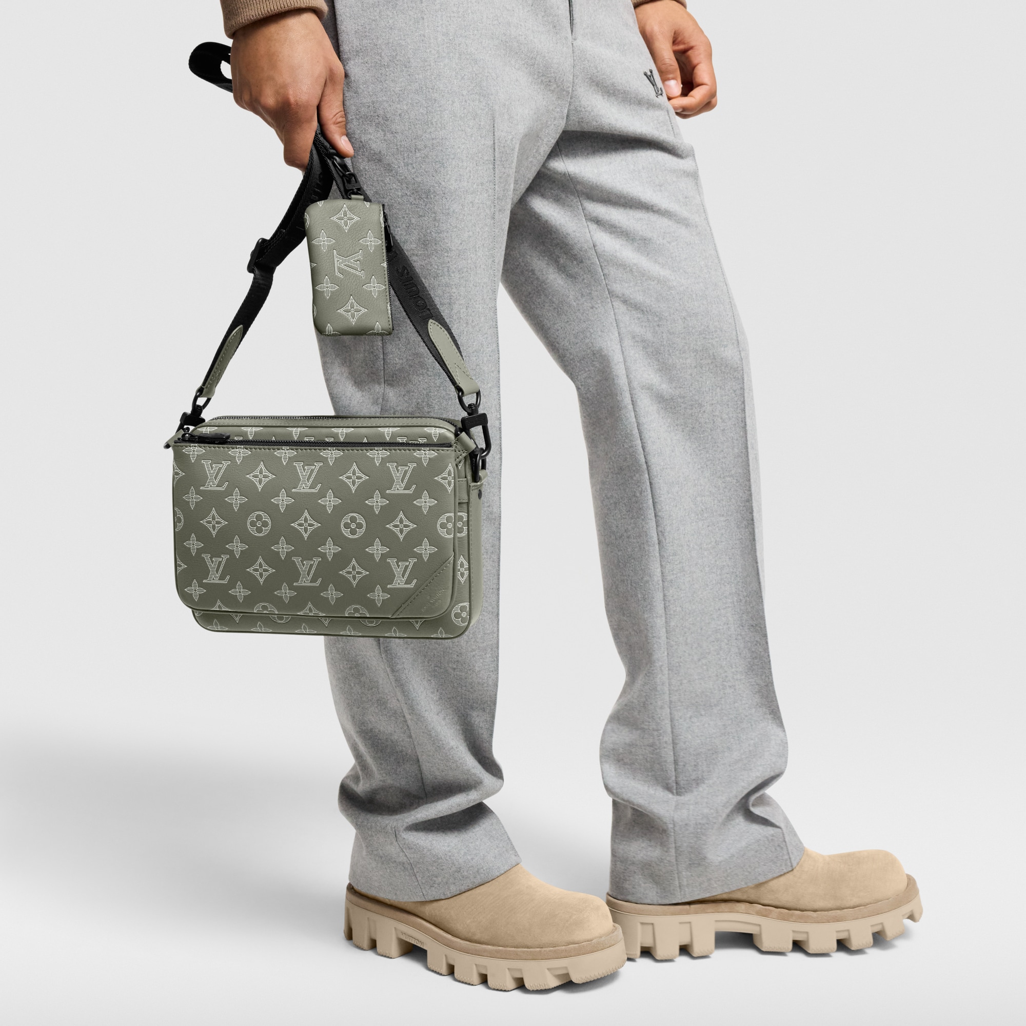 Borsa messenger Trio Pelletteria Monogram Shadow Uomo Borse da Uomo Tutte le borse | LOUIS VUITTON (Zoom prodotto)