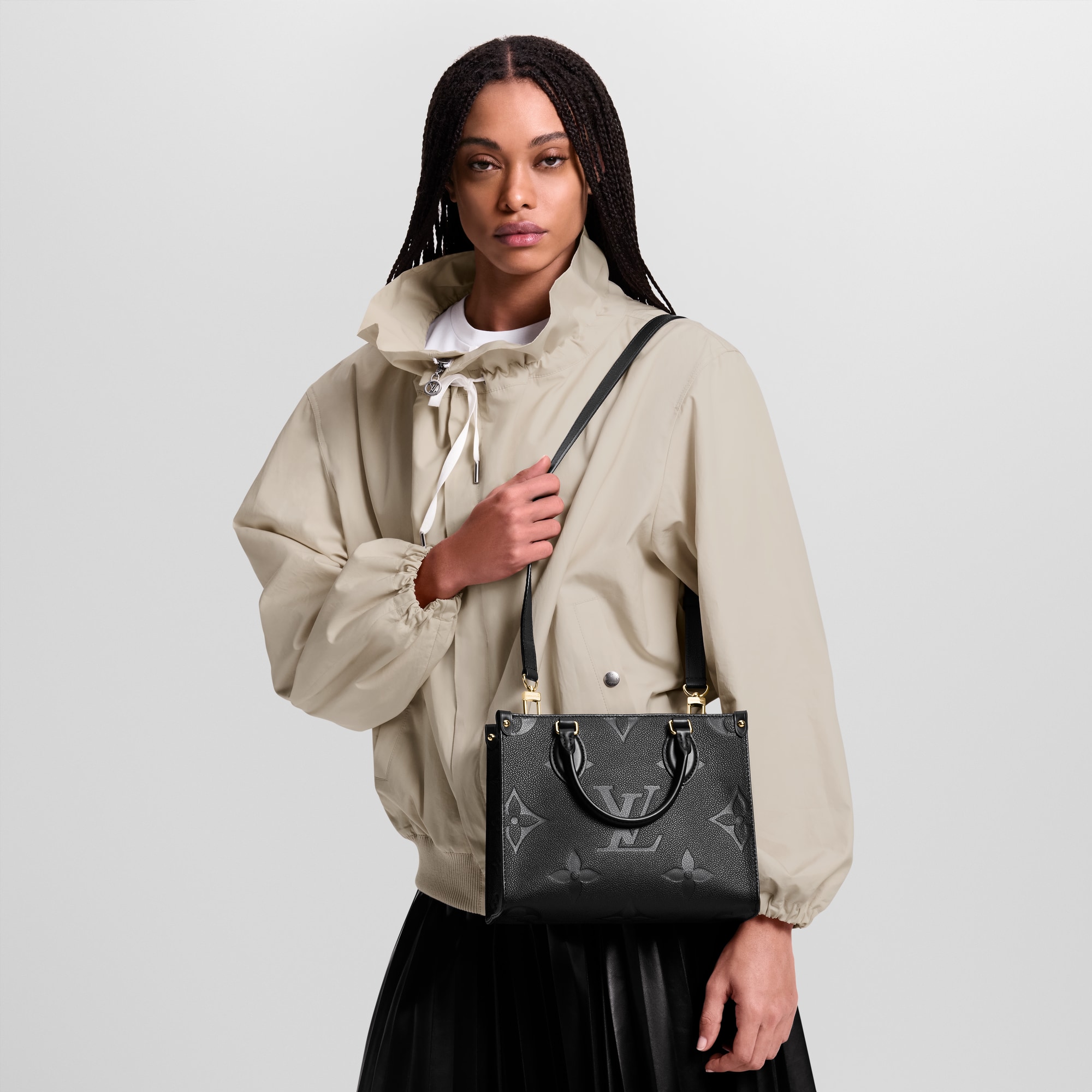 Borsa OnTheGo PM Pelle Monogram Empreinte Donna Borse da Donna Borse da donna | LOUIS VUITTON (Zoom prodotto)