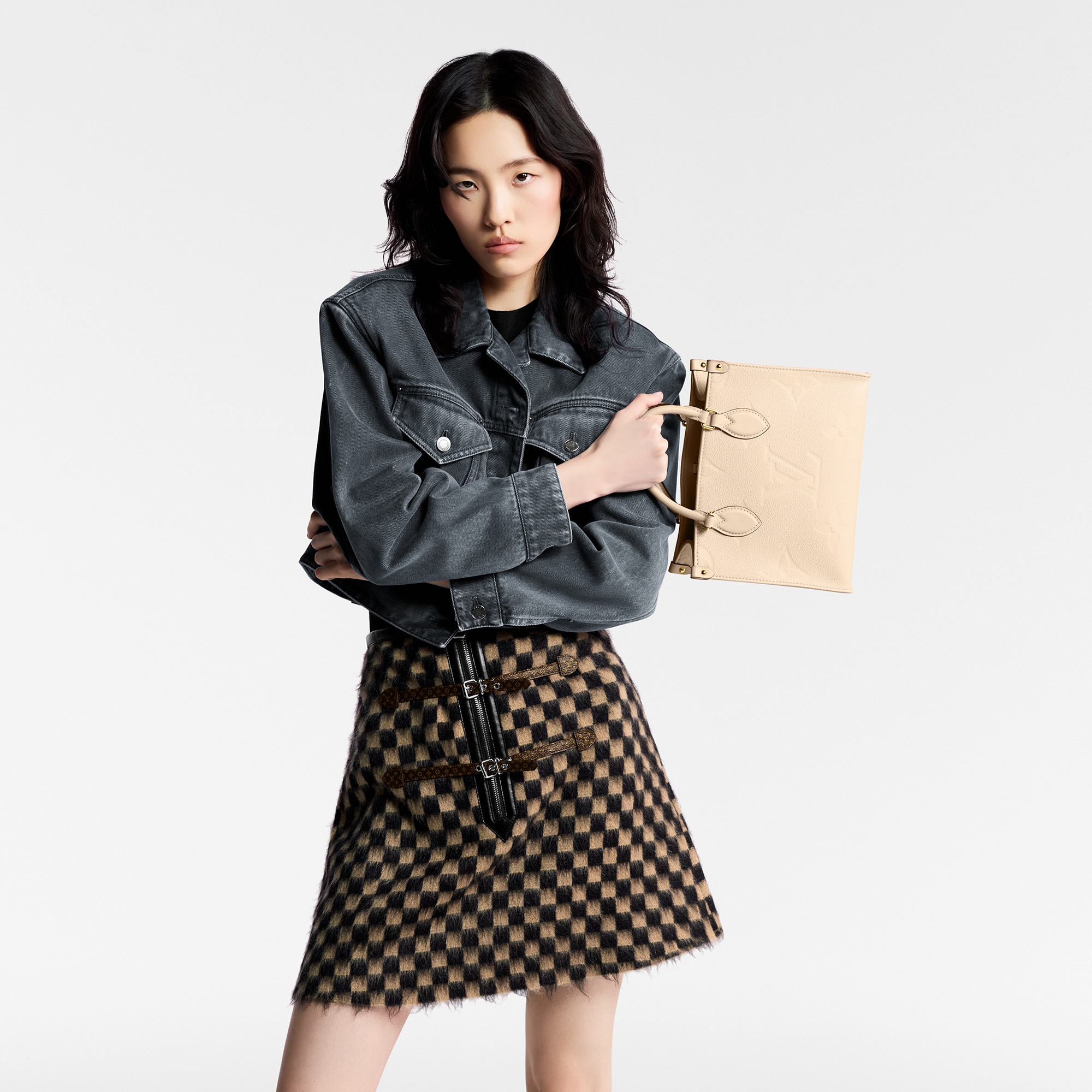 Borsa OnTheGo PM Pelle Monogram Empreinte Donna Borse da Donna Borse da donna | LOUIS VUITTON (Zoom prodotto)