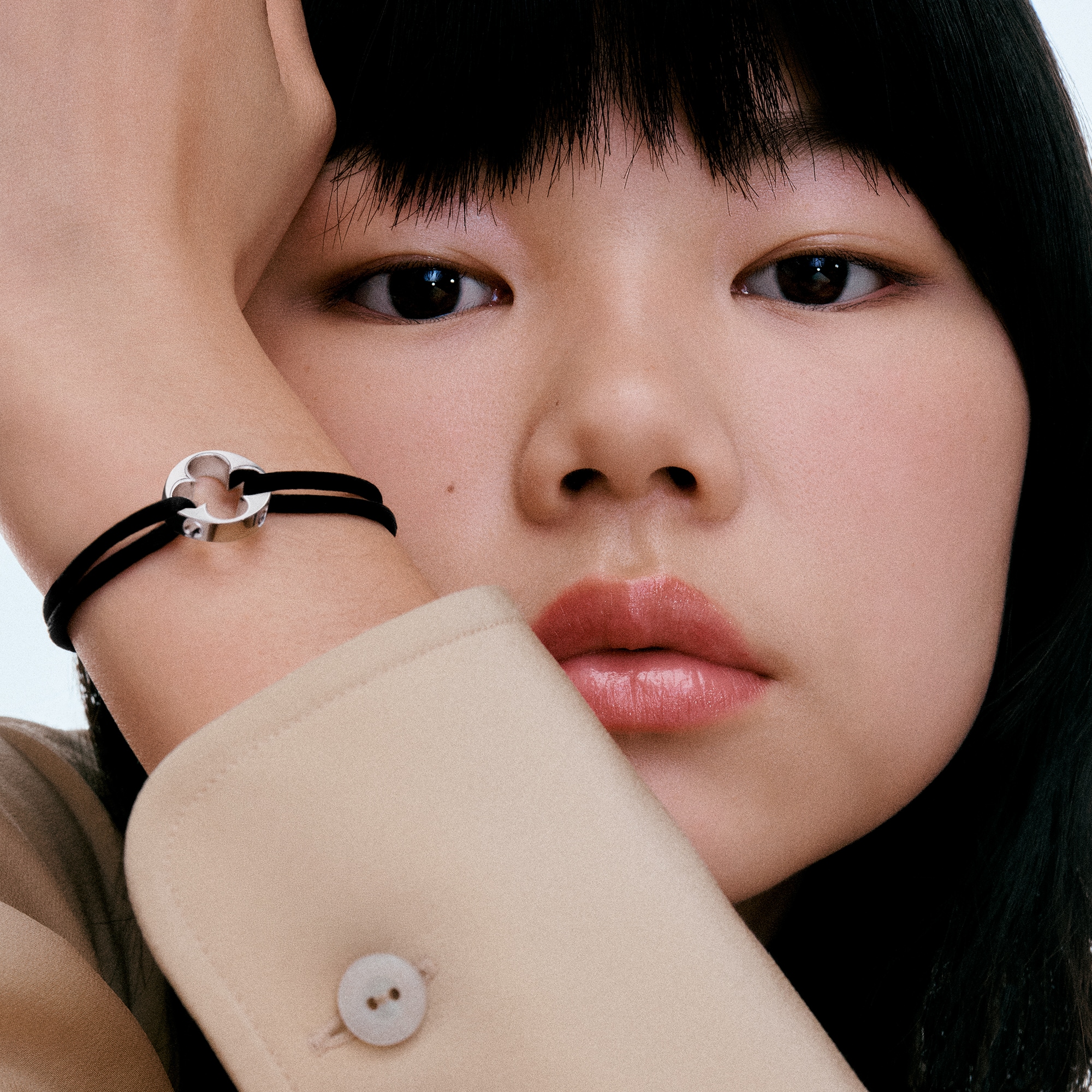Bracciale Empreinte, Oro Bianco  Gioielli Categorie Tutta la Gioielleria | LOUIS VUITTON (Zoom prodotto)