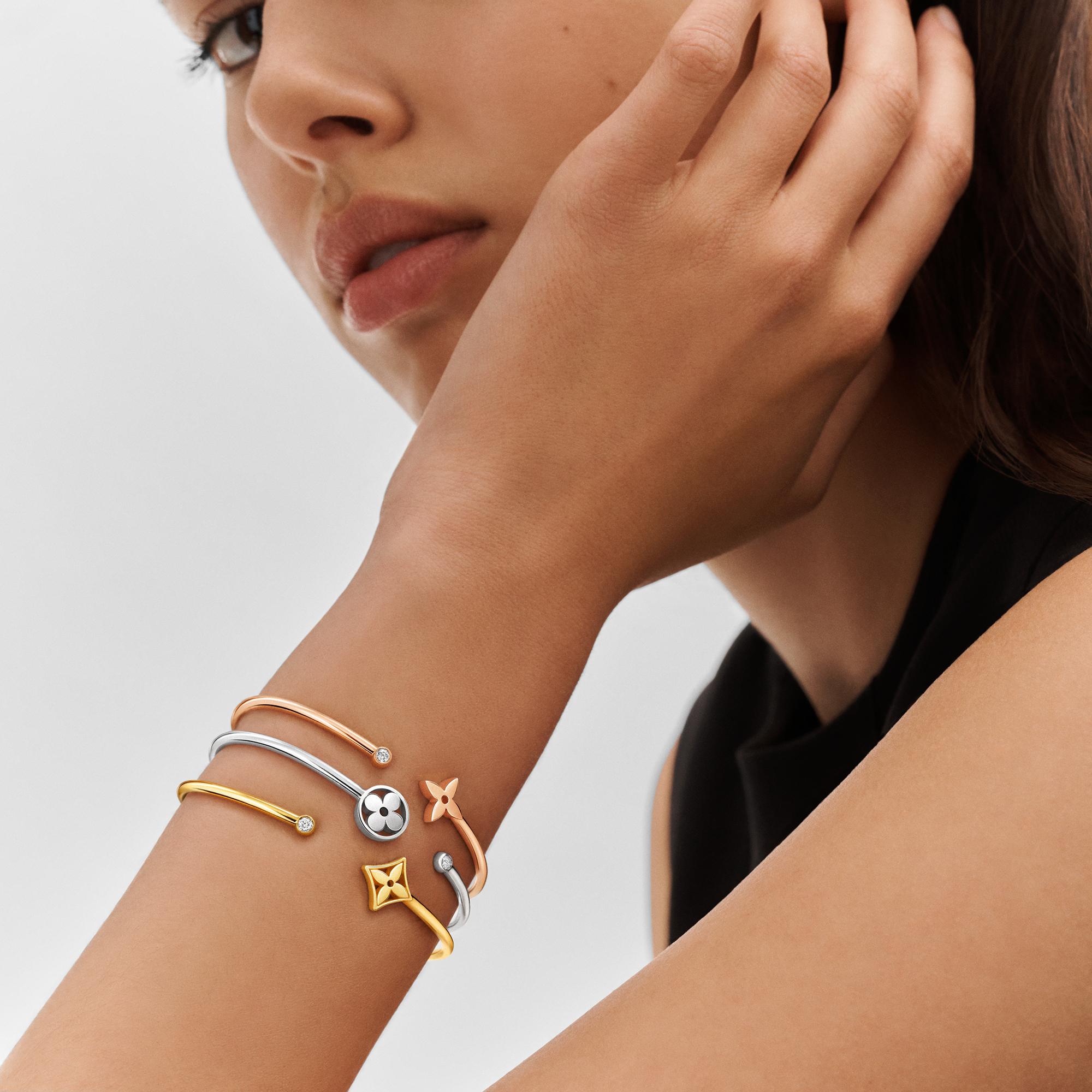 Bracciale Idylle Blossom Twist, oro giallo  Gioielli Categorie Tutta la Gioielleria | LOUIS VUITTON (Zoom prodotto)