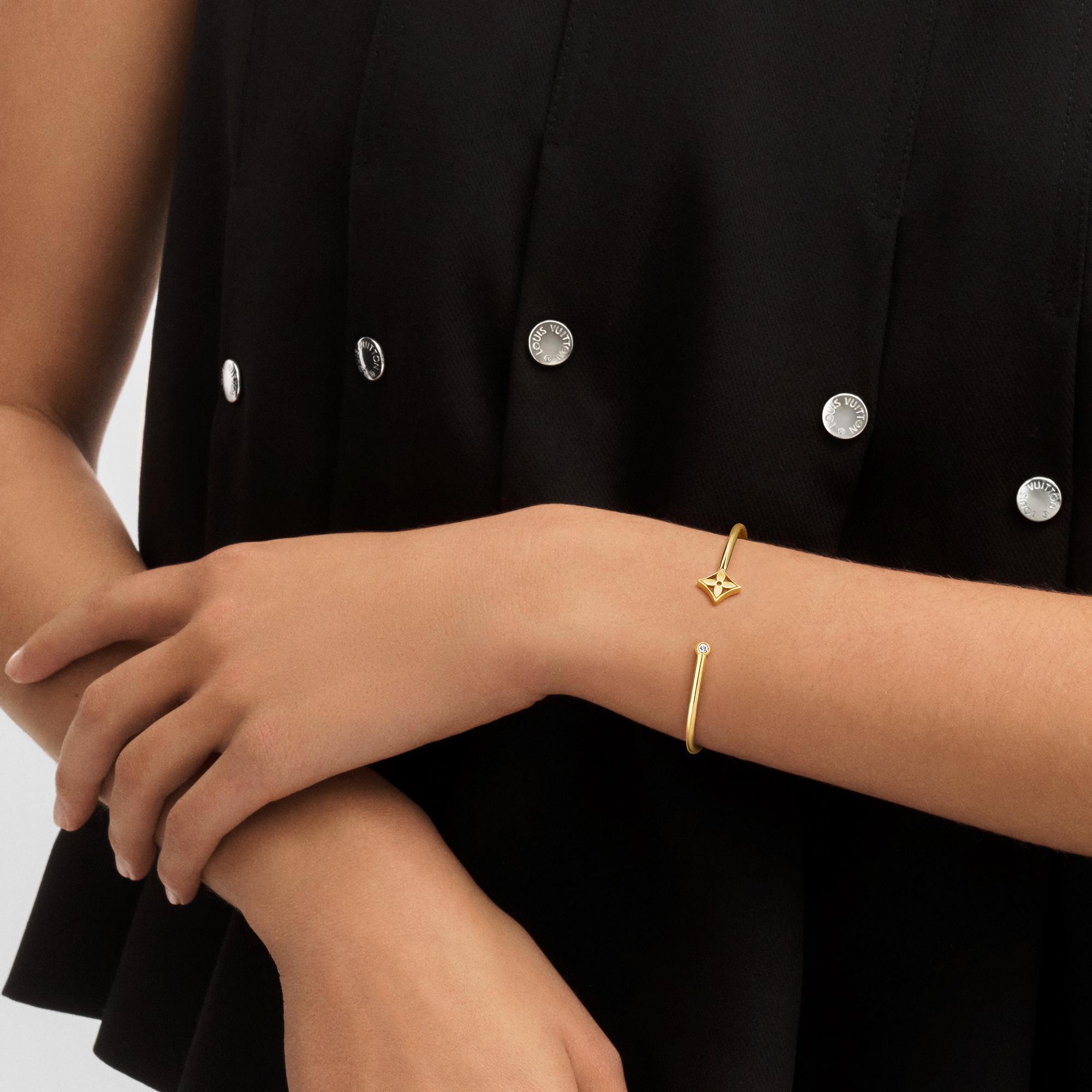 Bracciale Idylle Blossom Twist, oro giallo  Gioielli Categorie Tutta la Gioielleria | LOUIS VUITTON (Zoom prodotto)