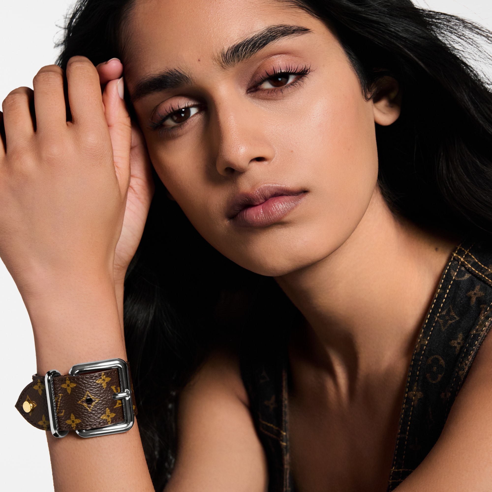 Bracciale rigido LV Emblem  Donna Fashion Bijoux Bracciali | LOUIS VUITTON (Zoom prodotto)