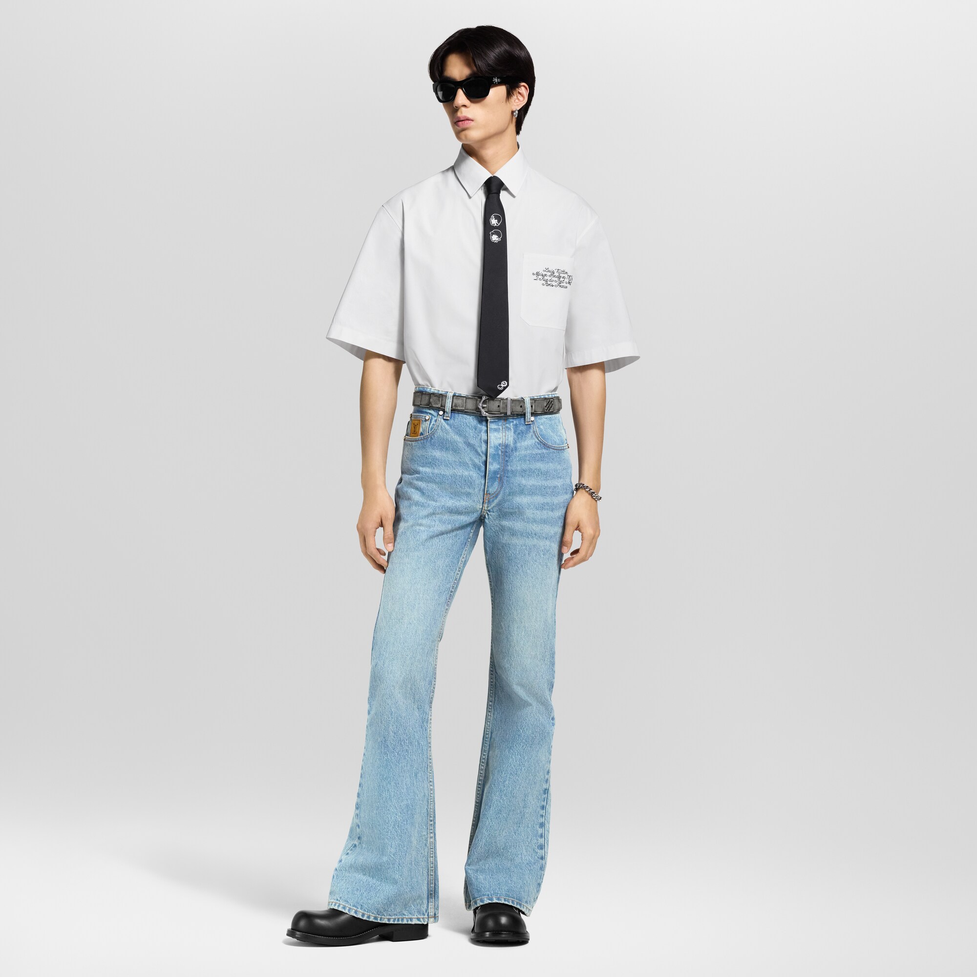 Camicia a maniche corte con decori  Uomo Abbigliamento Camicie | LOUIS VUITTON (Zoom prodotto)