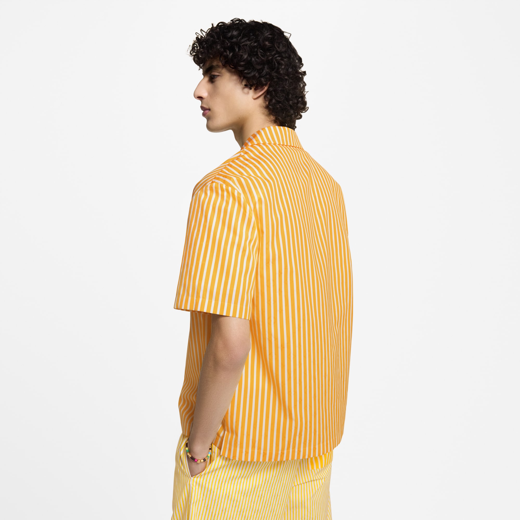 Camicia a maniche corte con motivi Monogram in stile patchwork e a righe  Uomo Abbigliamento Camicie | LOUIS VUITTON (Zoom prodotto)