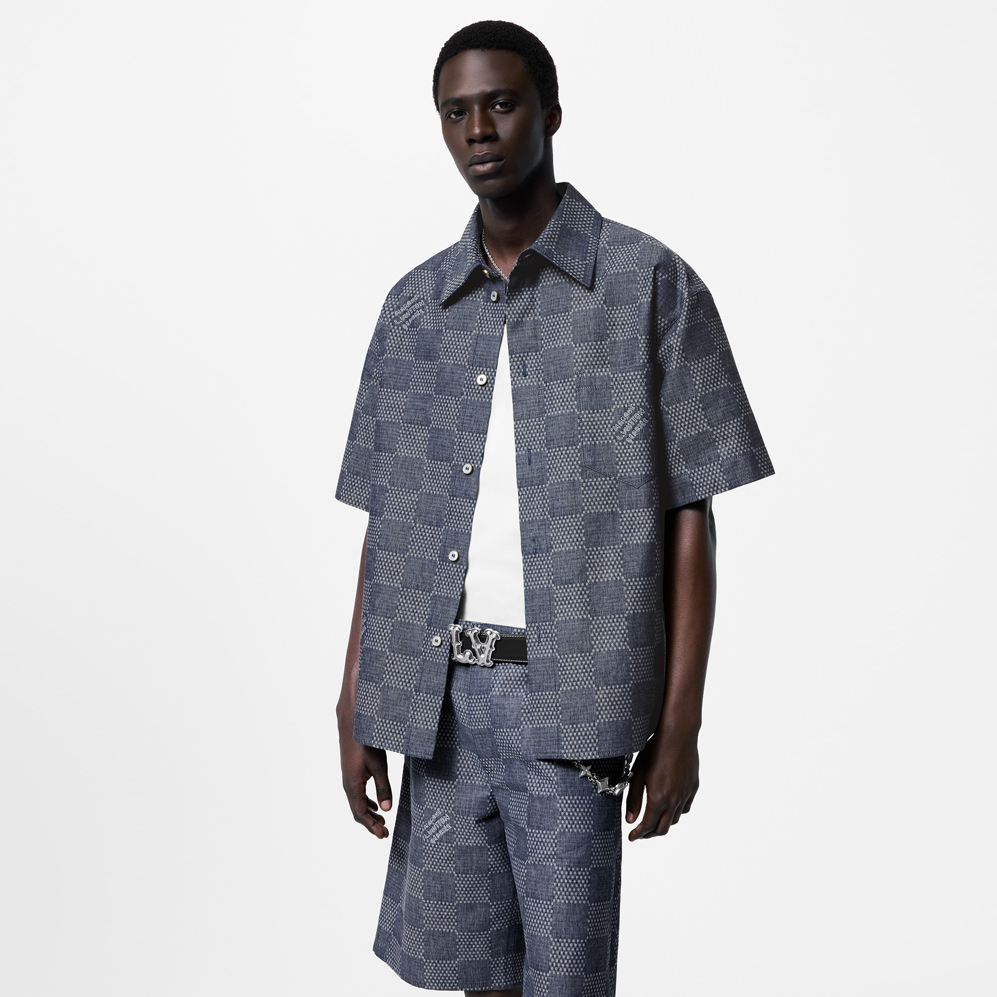 Camicia a maniche corte in chambray con motivo Damier  Uomo Abbigliamento Camicie | LOUIS VUITTON (Zoom prodotto)