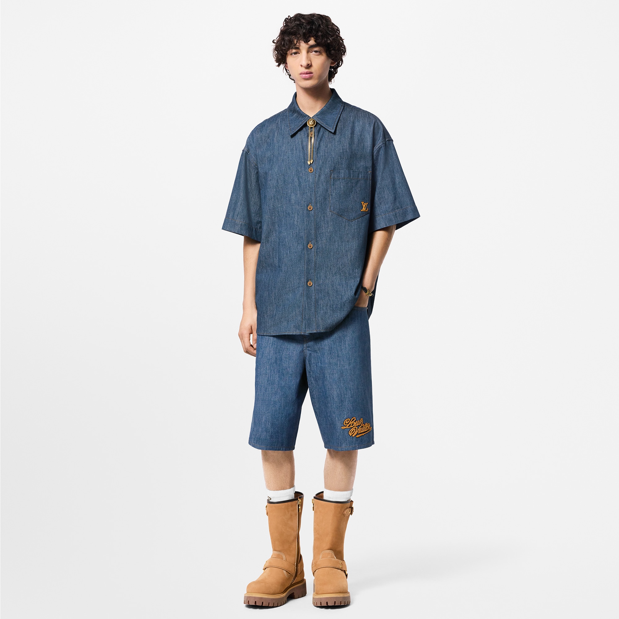 Camicia a maniche corte in chambray di cotone  Uomo Abbigliamento Camicie | LOUIS VUITTON (Zoom prodotto)