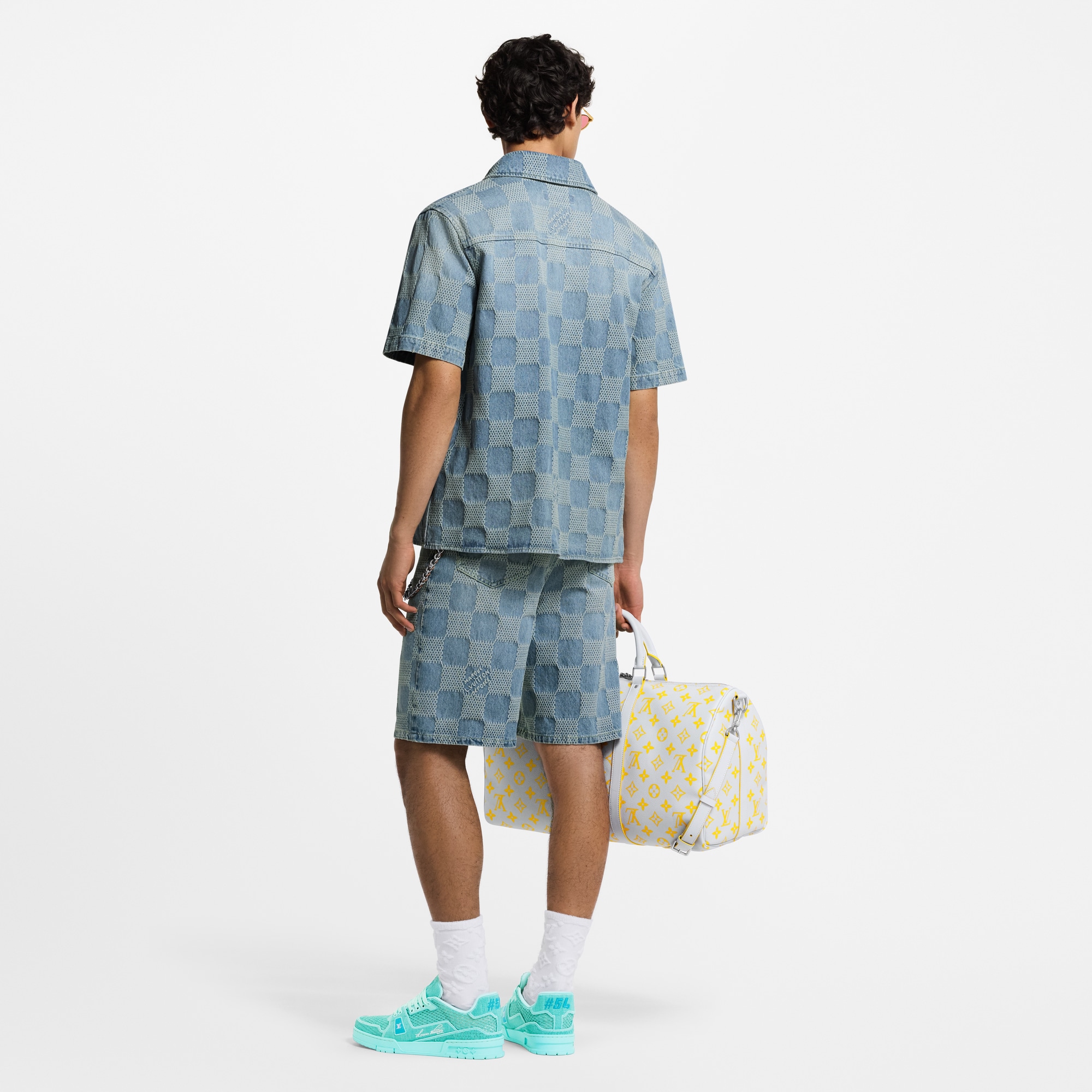 Camicia a maniche corte in denim leggero con motivo Damier 3D  Uomo Abbigliamento Camicie | LOUIS VUITTON (Zoom prodotto)
