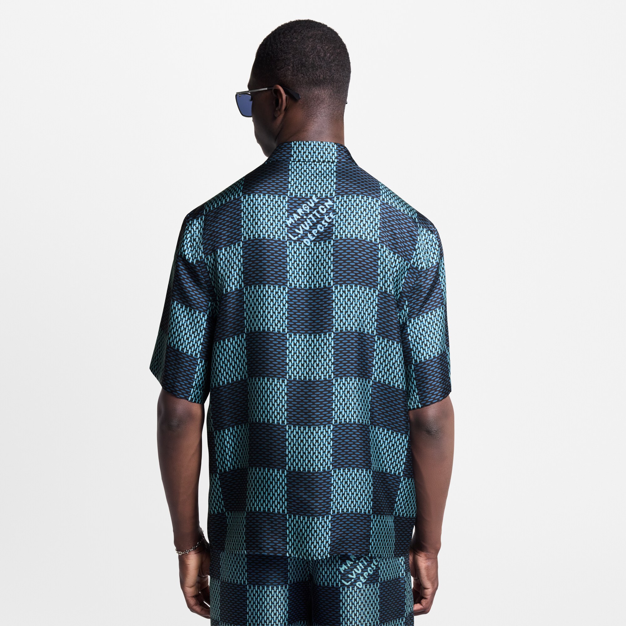 Camicia a maniche corte in seta con motivo Damier  Uomo Abbigliamento Camicie | LOUIS VUITTON (Zoom prodotto)
