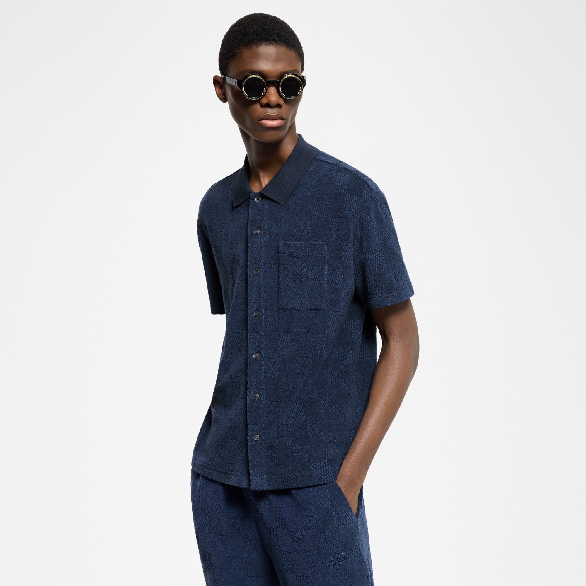 Camicia a maniche corte in spugna di misto cotone con motivo Damier  Uomo Abbigliamento Camicie | LOUIS VUITTON (Zoom prodotto)