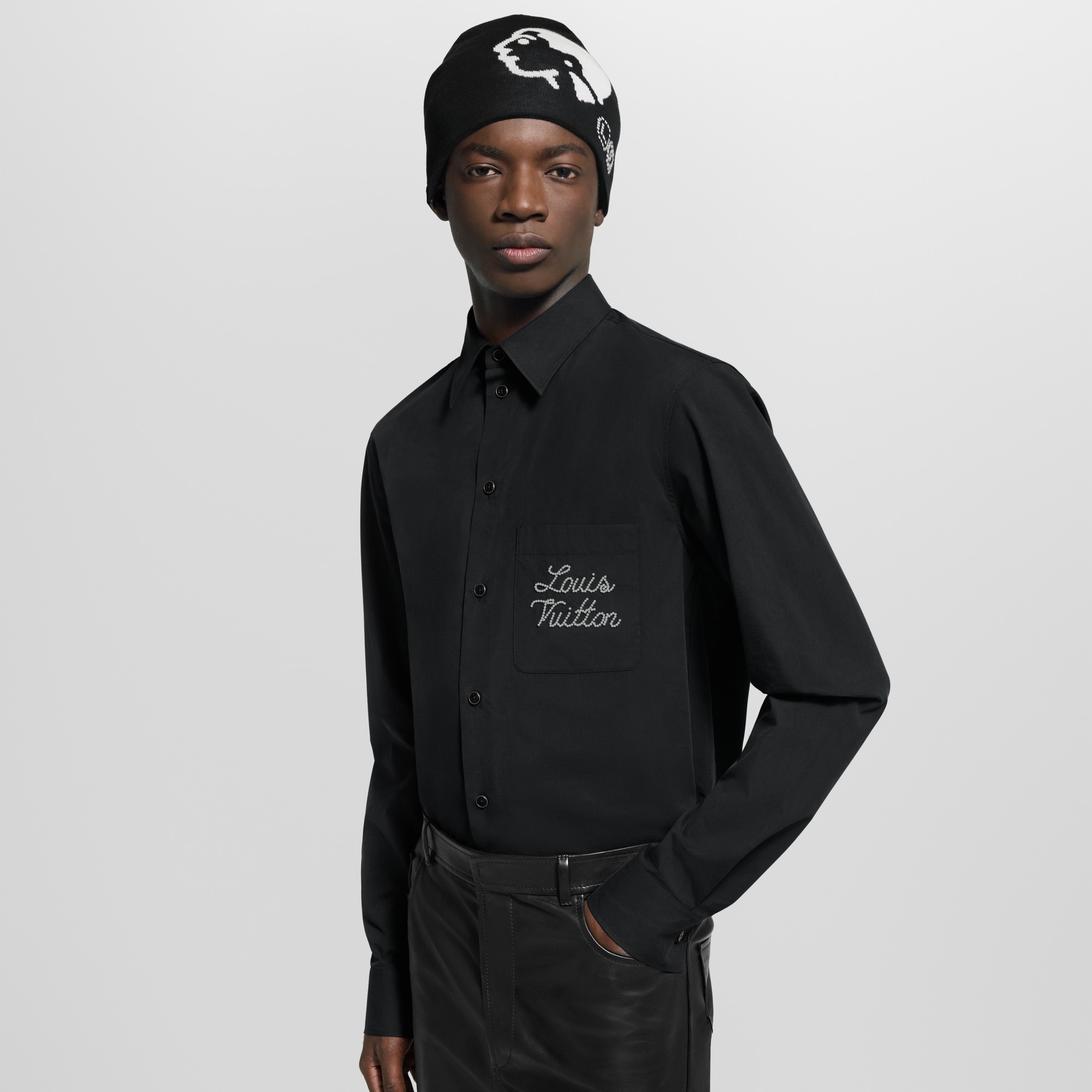 Camicia a maniche lunghe con firma ricamata  Uomo Abbigliamento Camicie | LOUIS VUITTON (Zoom prodotto)