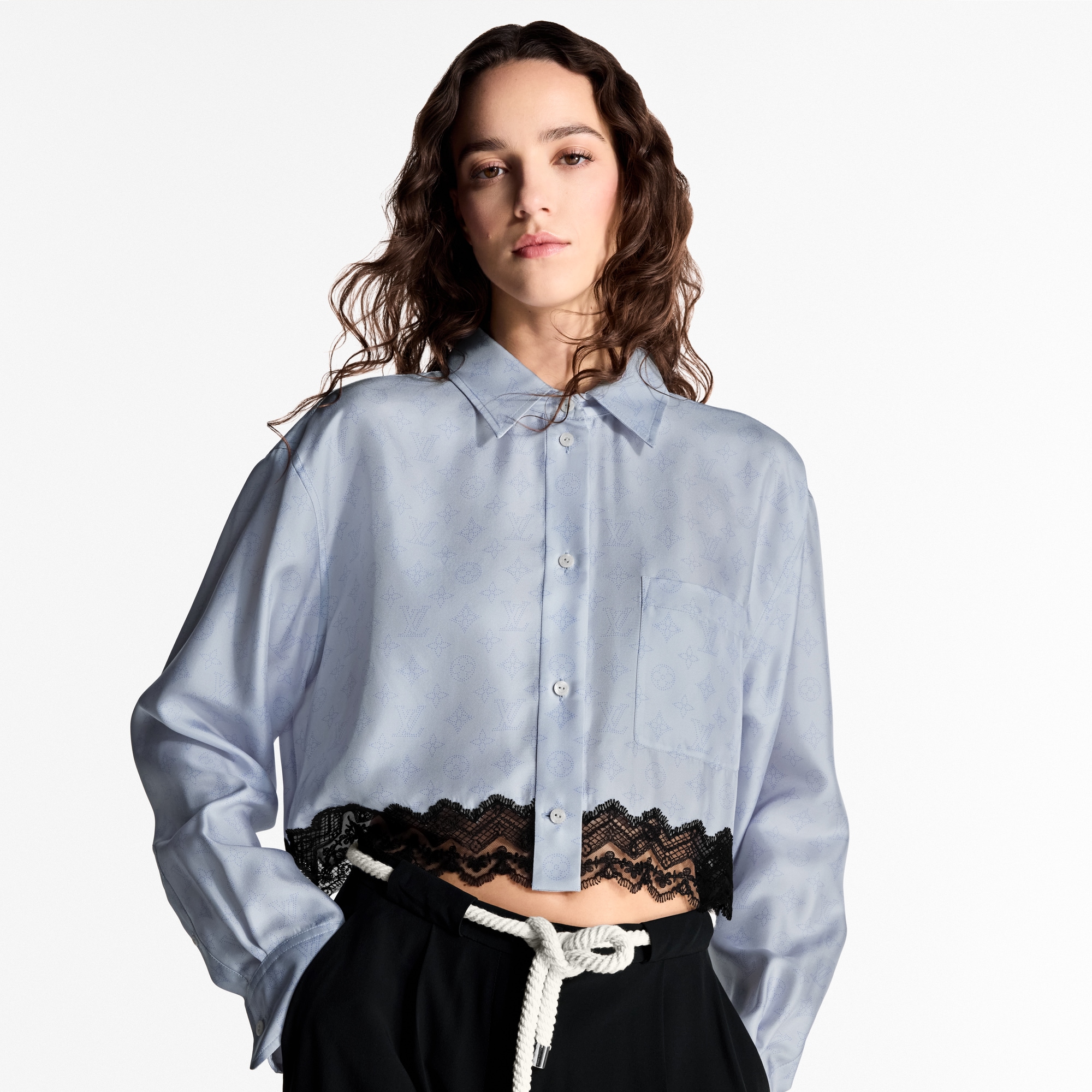Camicia con finiture in pizzo e motivo Monogram Mahina  Donna Abbigliamento Camicie e T-Shirt | LOUIS VUITTON (Zoom prodotto)
