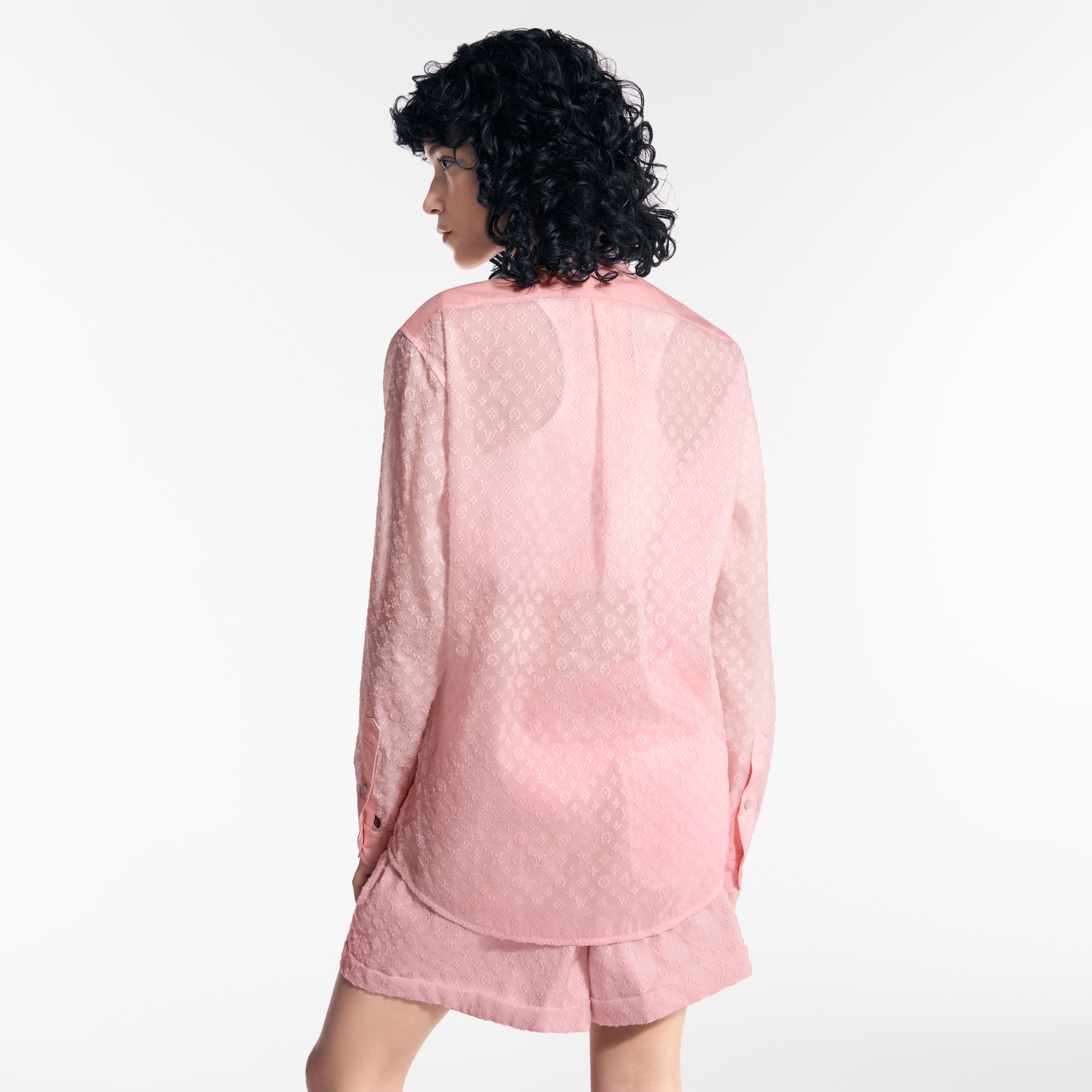 Camicia con motivo Monogram sulle maniche  Donna Abbigliamento Camicie e T-Shirt | LOUIS VUITTON (Zoom prodotto)