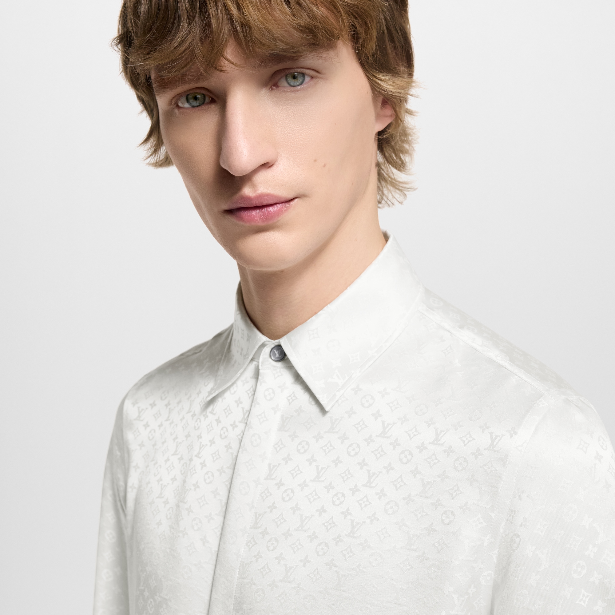 Camicia da sera in seta con motivo Mini Monogram  Uomo Abbigliamento Camicie | LOUIS VUITTON (Zoom prodotto)