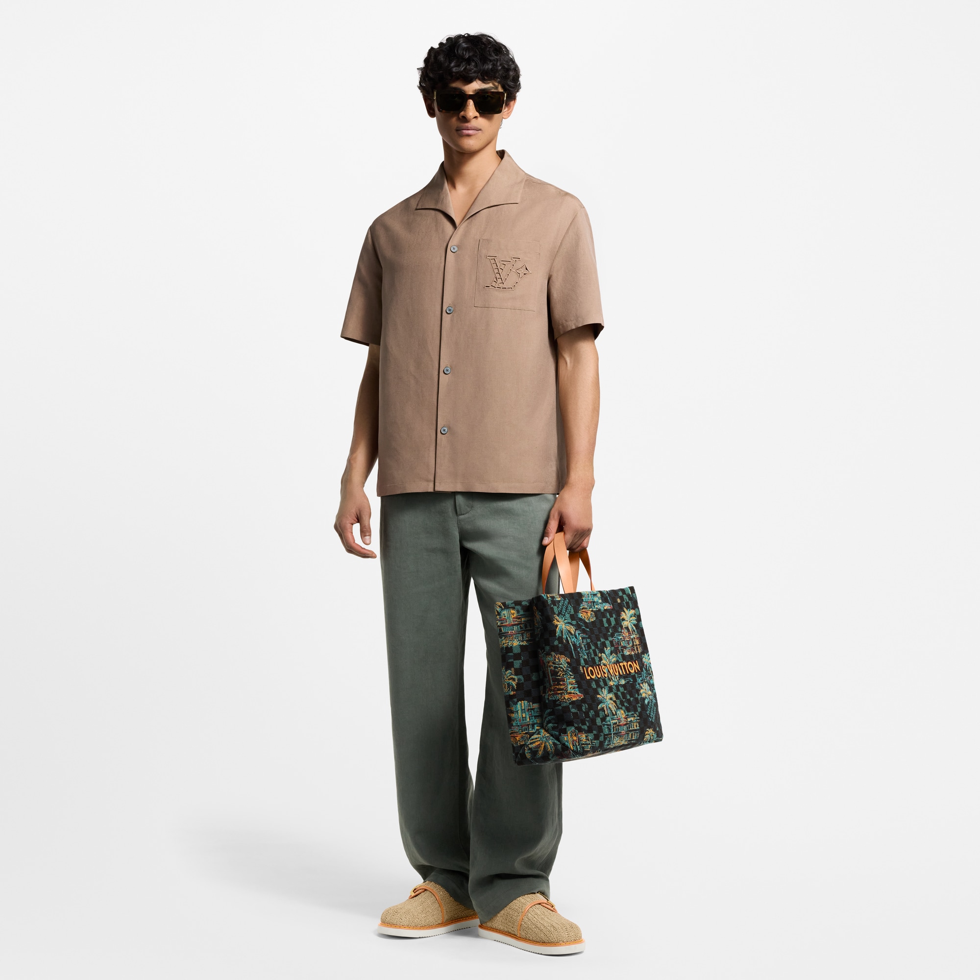 Camicia estiva con ricami  Uomo Abbigliamento Camicie | LOUIS VUITTON (Zoom prodotto)