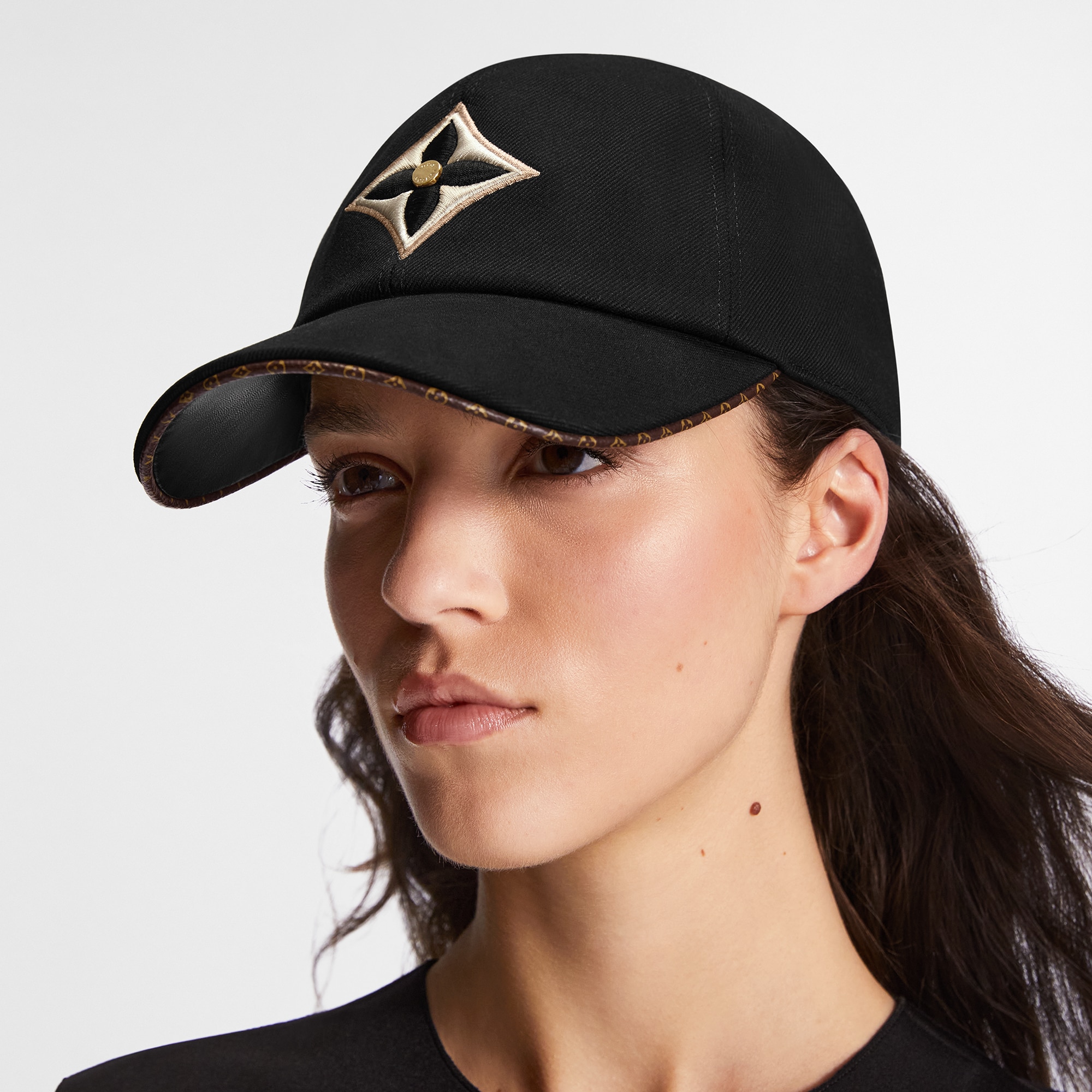 Cappello LV Day S00 Donna Accessori Cappelli e Berretti | LOUIS VUITTON (Zoom prodotto)