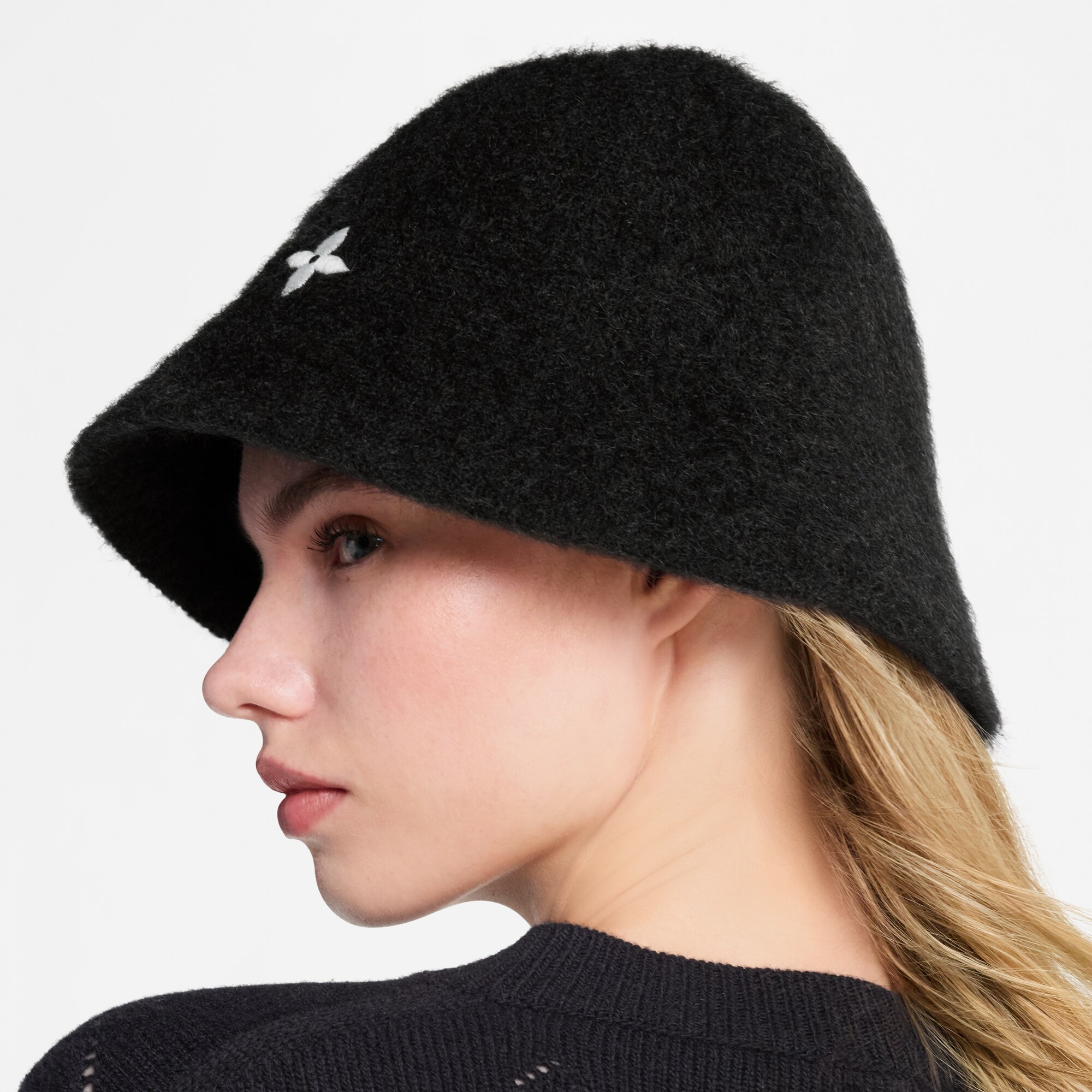 Cappello LV Fluffy S00 Donna Accessori Cappelli e Berretti | LOUIS VUITTON (Zoom prodotto)