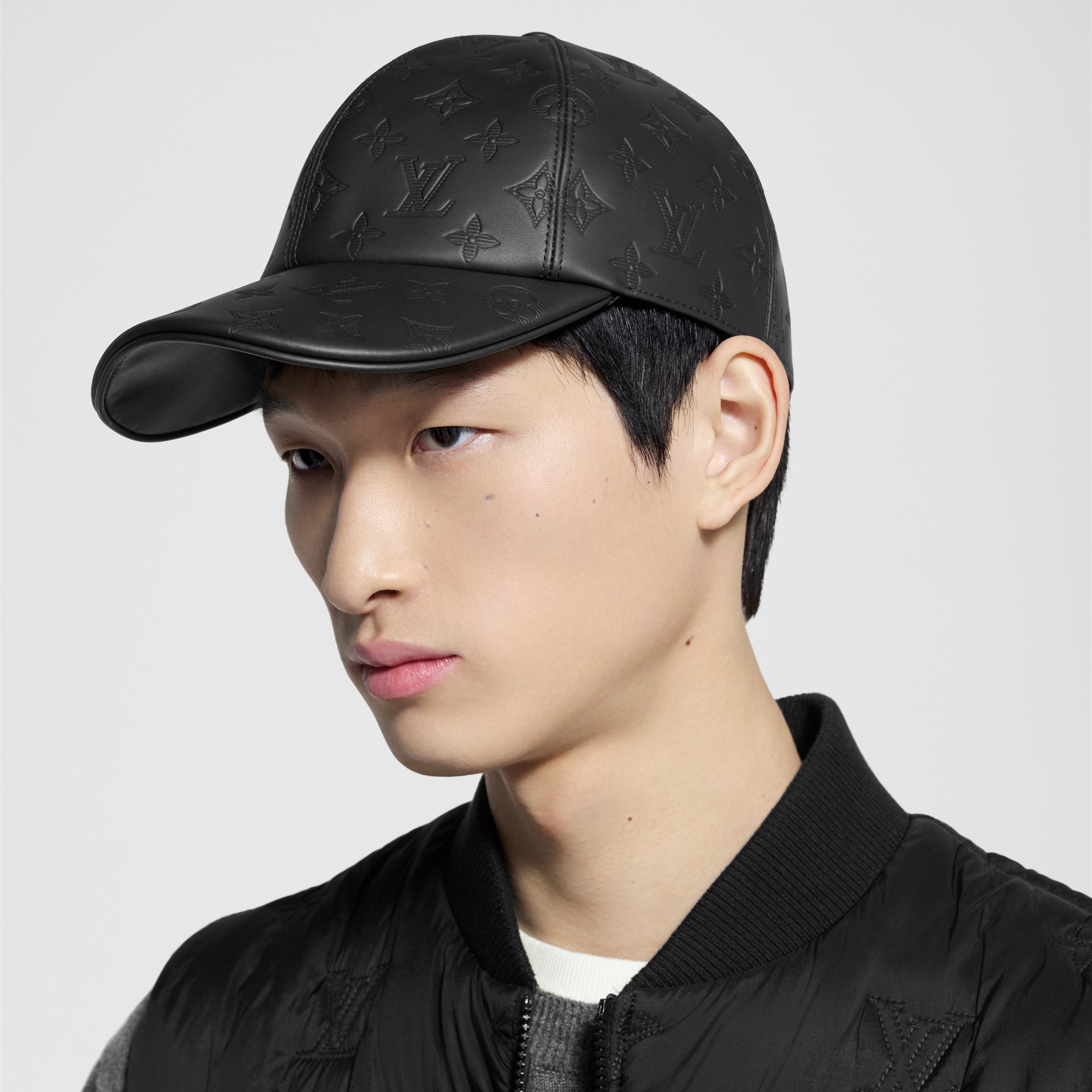 Cappello Monogram Shadow S00 Uomo Accessori Cappelli, Berretti e Guanti | LOUIS VUITTON (Zoom prodotto)