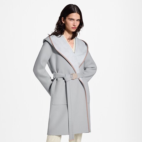 Cappotto a vestaglia con cappuccio e dettagli iconici Donna Abbigliamento Cappotti e Giacche | LOUIS VUITTON (Zoom prodotto)