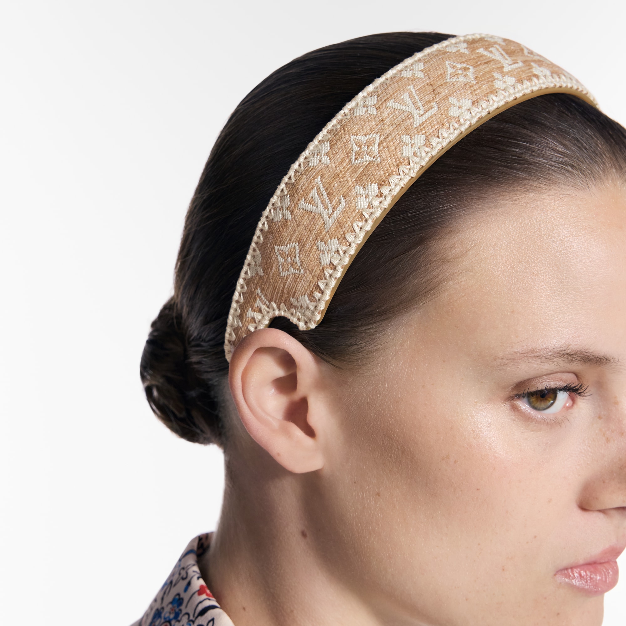 Cerchietto LV Outline S00 Donna Accessori Accessori per Capelli | LOUIS VUITTON (Zoom prodotto)