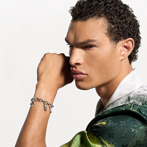 Charm con pendente Louis S00 Uomo Fashion Bijoux Tutta la Gioielleria | LOUIS VUITTON (Zoom prodotto)