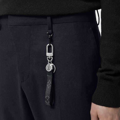 Charm per borse e portachiavi Dragonne S00 Uomo Accessori Portachiavi e Charms per Borse | LOUIS VUITTON (Zoom prodotto)