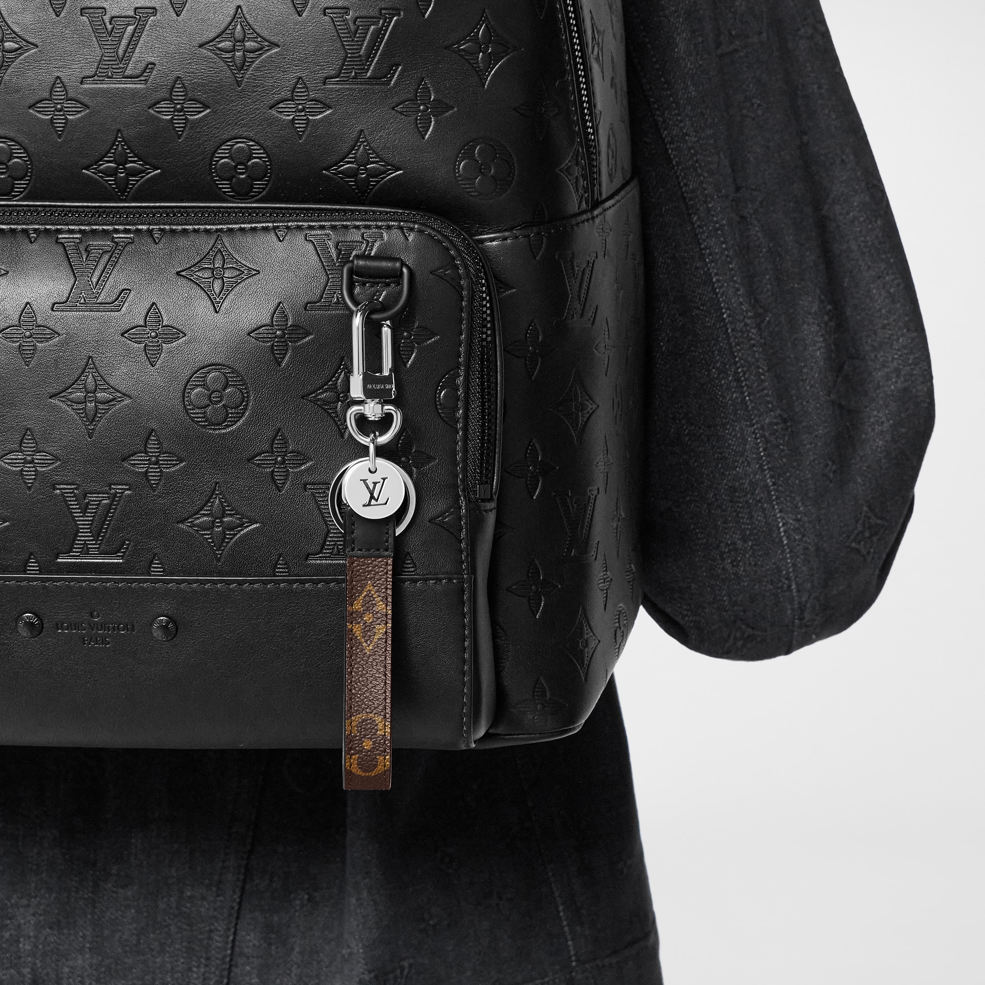 Charm per borse e portachiavi Monogram Slim Dragonne S00 Uomo Accessori Portachiavi e Charms per Borse | LOUIS VUITTON (Zoom prodotto)