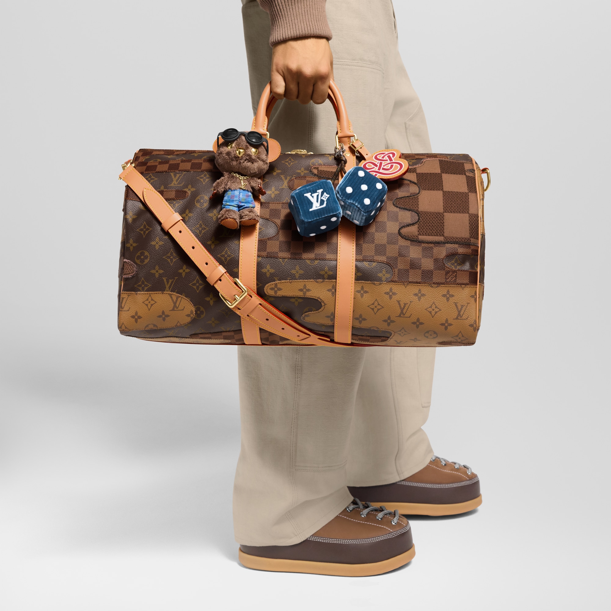 Charm per borse LV Louis Bear S00 Uomo Accessori Portachiavi e Charms per Borse | LOUIS VUITTON (Zoom prodotto)