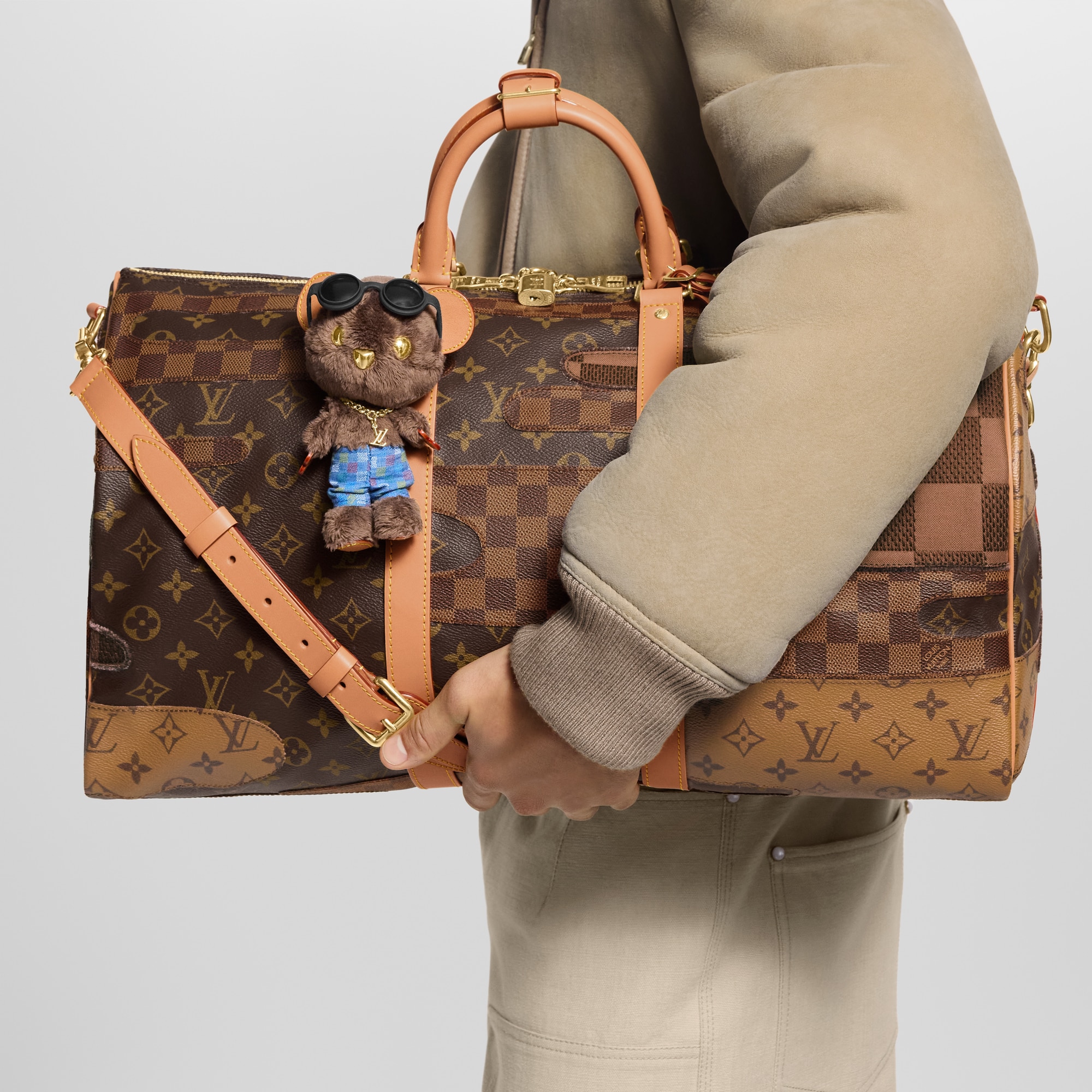 Charm per borse LV Louis Bear S00 Uomo Accessori Portachiavi e Charms per Borse | LOUIS VUITTON (Zoom prodotto)