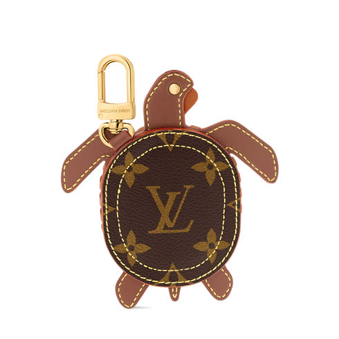 Charm per borse LV Turtle Pouch S00 Uomo Accessori Portachiavi e Charms per Borse | LOUIS VUITTON (Zoom prodotto)