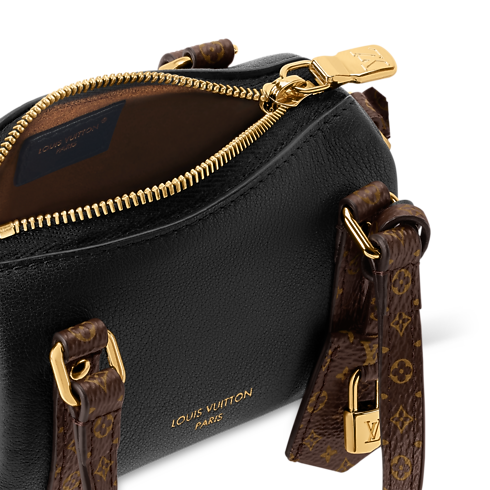 Charm per borse Micro Express Crossbody detail view