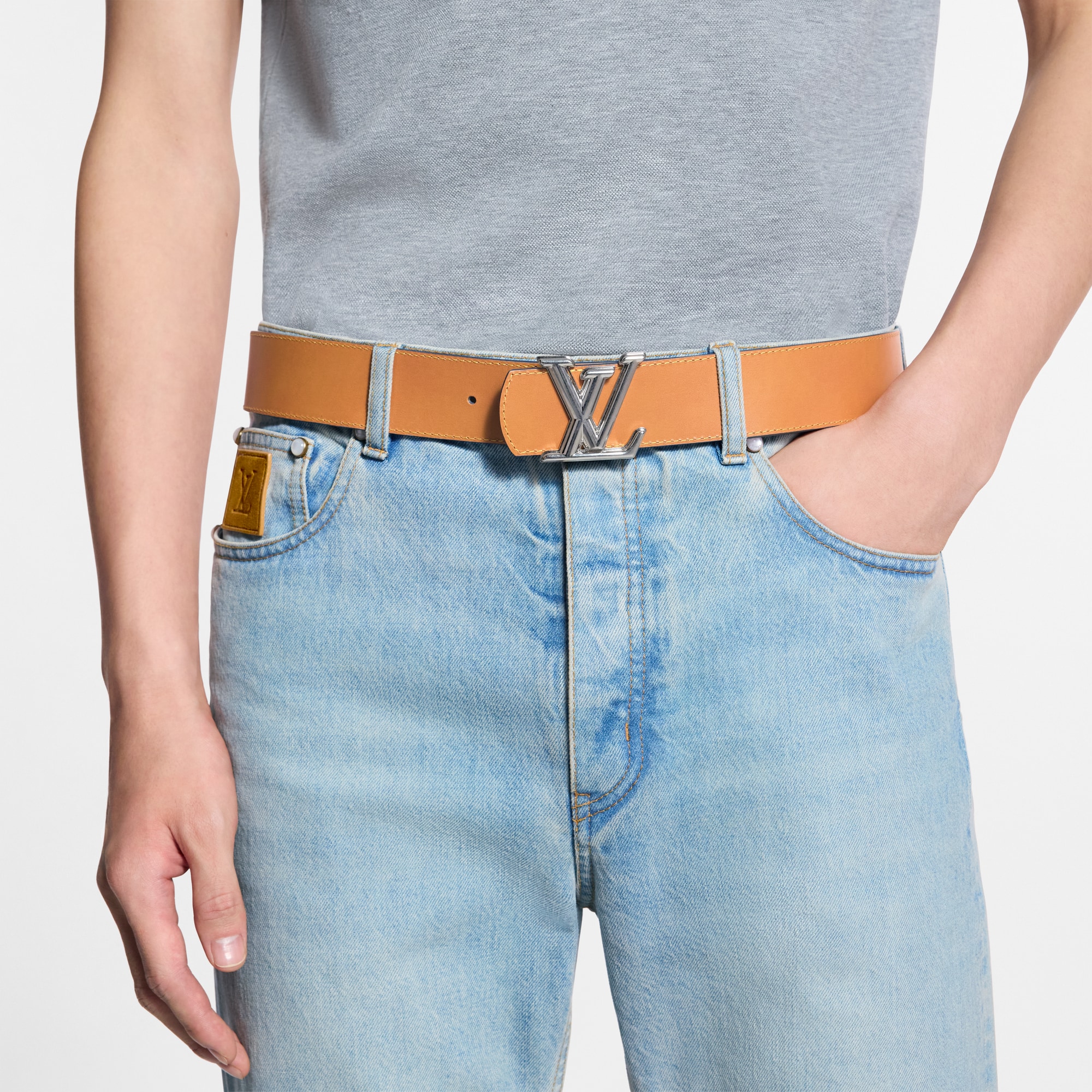 Cintura LV Dimension Monogram Heritage 40 mm reversibile  Uomo Accessori Cinture | LOUIS VUITTON (Zoom prodotto)