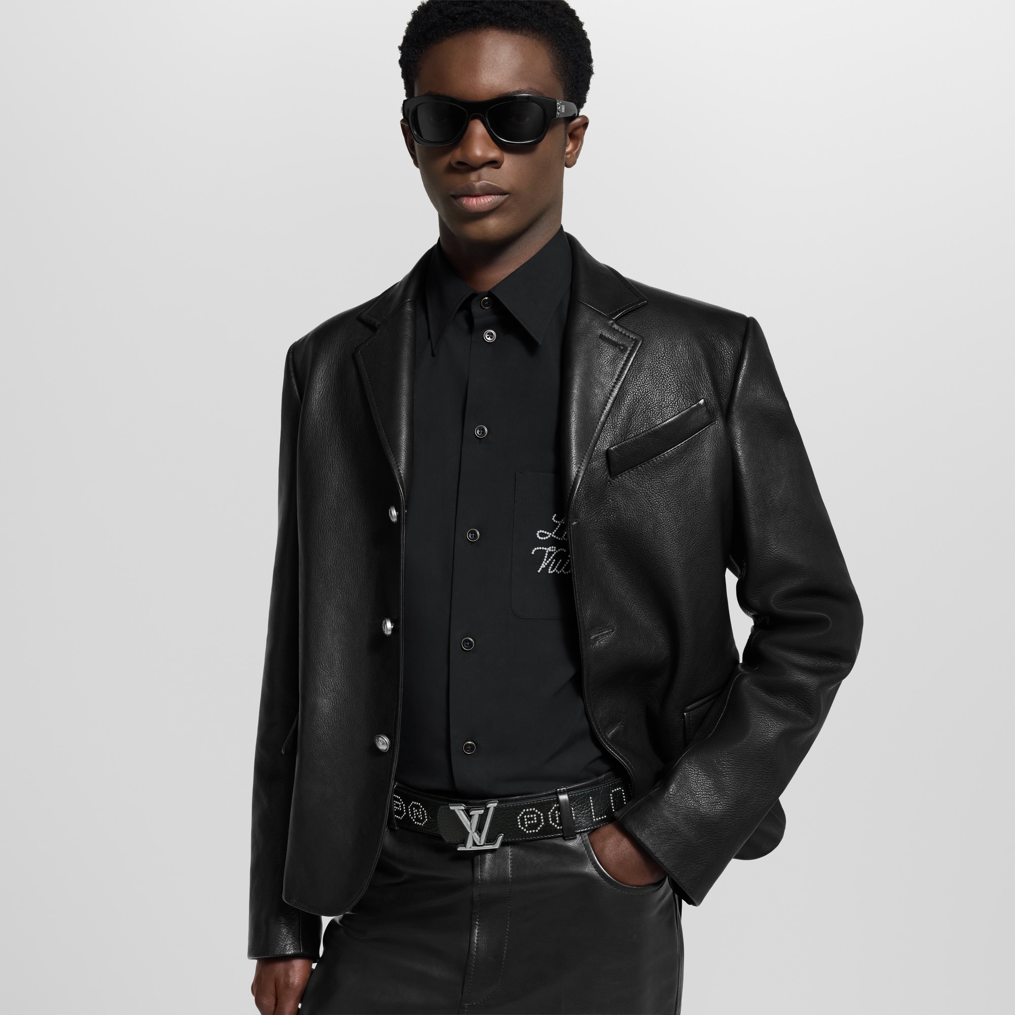 Cintura LV Dimension Rockabilly Studs 40 mm reversibile  Uomo Accessori Cinture | LOUIS VUITTON (Zoom prodotto)