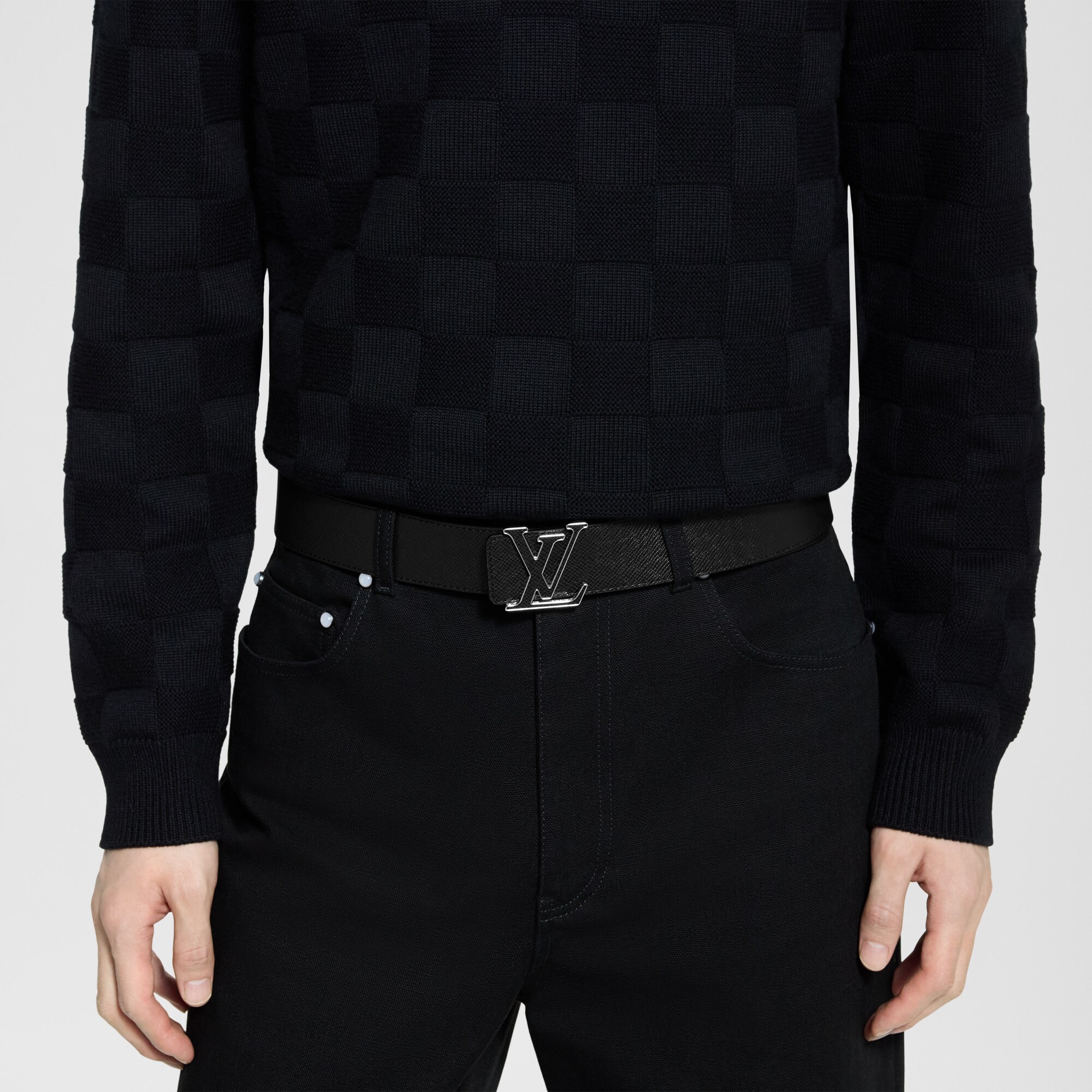 Cintura LV Initiales 40 mm reversibile Taigarama Uomo Accessori Cinture | LOUIS VUITTON (Zoom prodotto)